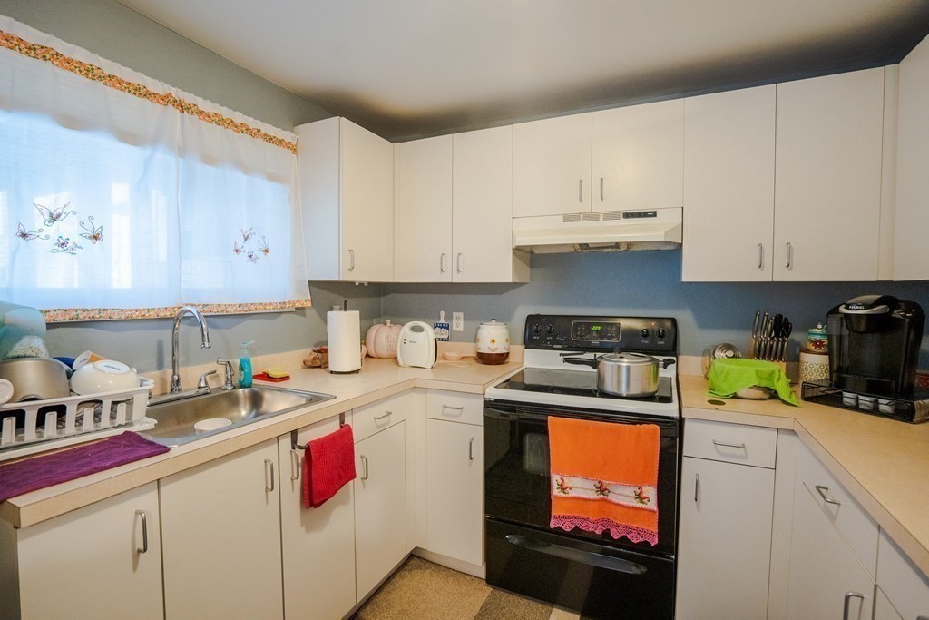 279 Chelsea St Street, Boston, Massachusetts, 02128, United States, 9 Bedrooms Bedrooms, ,3 BathroomsBathrooms,Residential,For Sale,279 Chelsea St Street,1009845