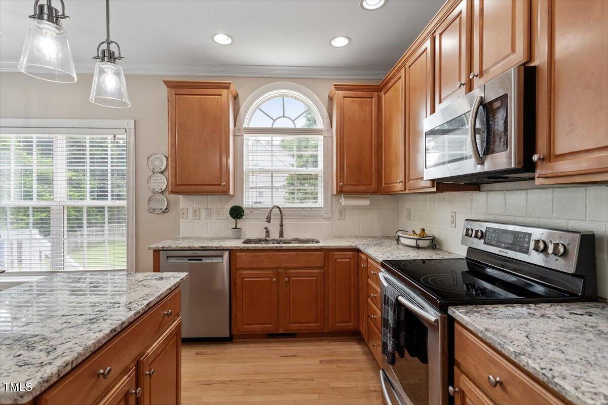 Fuquay Varina, North Carolina, 27526, United States, 4 Bedrooms Bedrooms, ,3 BathroomsBathrooms,Residential,For Sale,1867218