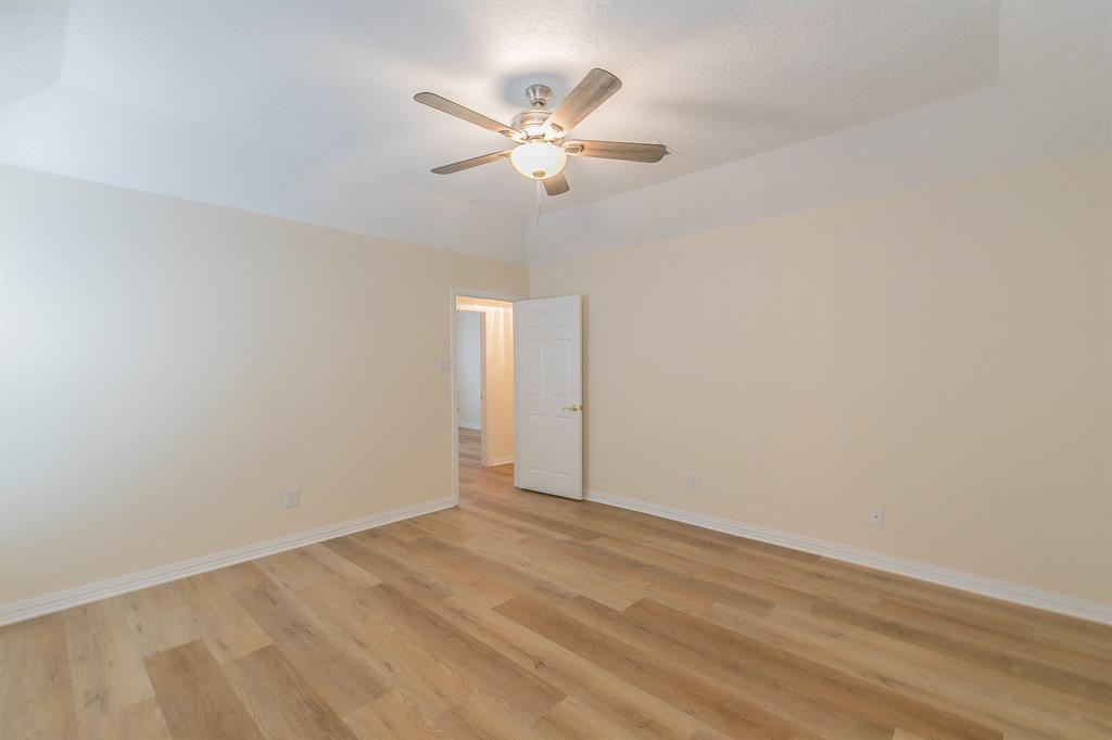 Bedford, Texas, 76021, United States, 3 Bedrooms Bedrooms, ,2 BathroomsBathrooms,Residential,For Sale,1942706