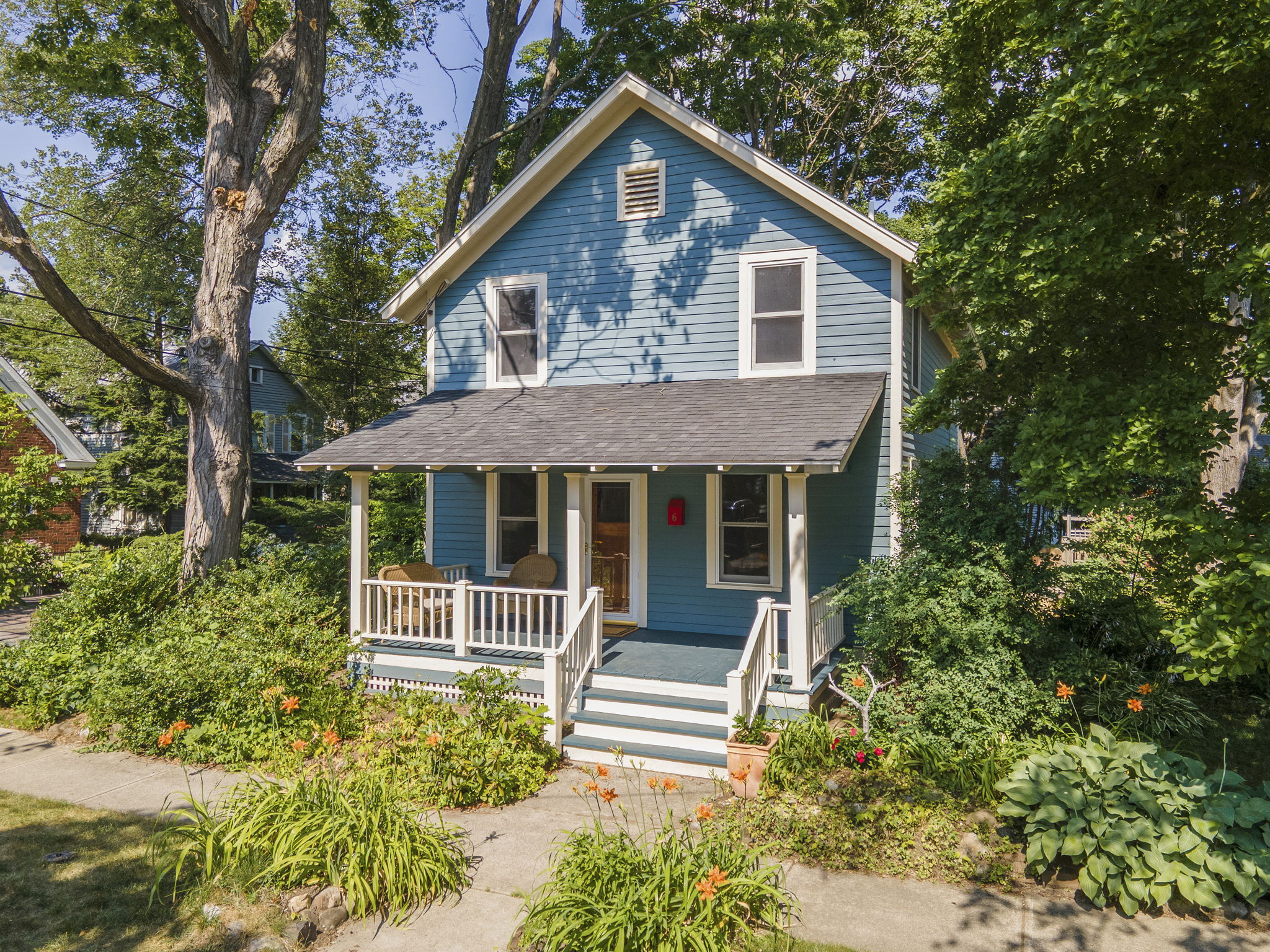  6 Pinewood Avenue, Saratoga Springs, NY, 12866 - 物件實景