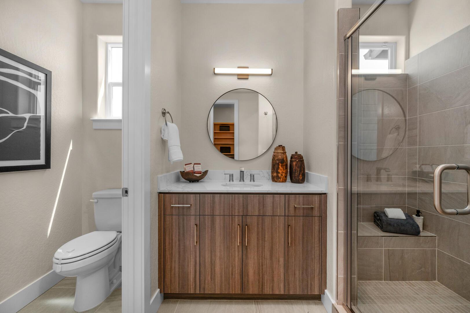 Tulare, California, 93274, United States, 4 Bedrooms Bedrooms, ,3 BathroomsBathrooms,Residential,For Sale,1975165