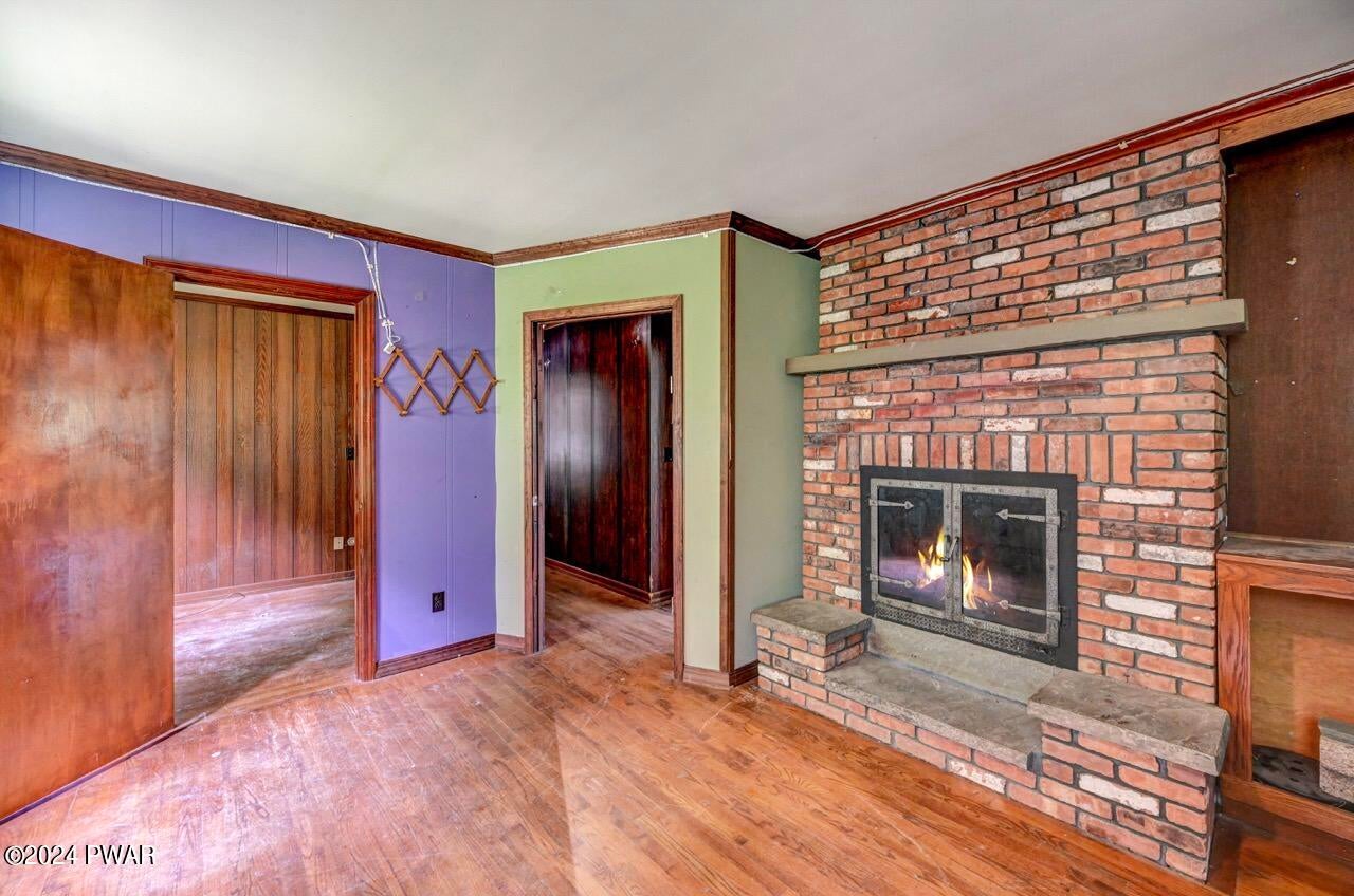 Hawley, Pennsylvania, 18428, United States, 5 Bedrooms Bedrooms, ,4 BathroomsBathrooms,Residential,For Sale,1979290