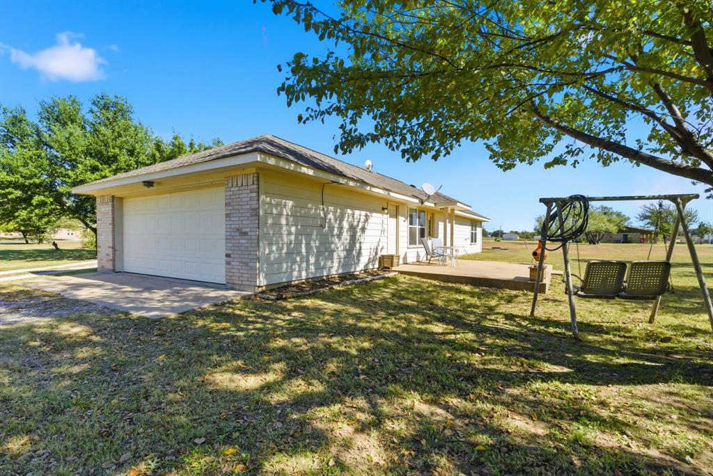 Millsap, Texas, 76066, United States, 3 Bedrooms Bedrooms, ,2 BathroomsBathrooms,Residential,For Sale,1987035