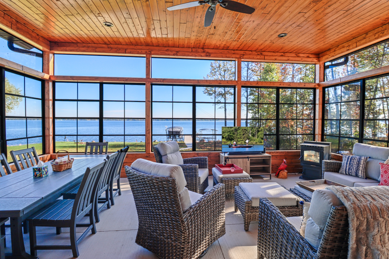 Marenisco, Wisconsin, 49947, United States, 4 Bedrooms Bedrooms, ,4 BathroomsBathrooms,Residential,For Sale,1984446