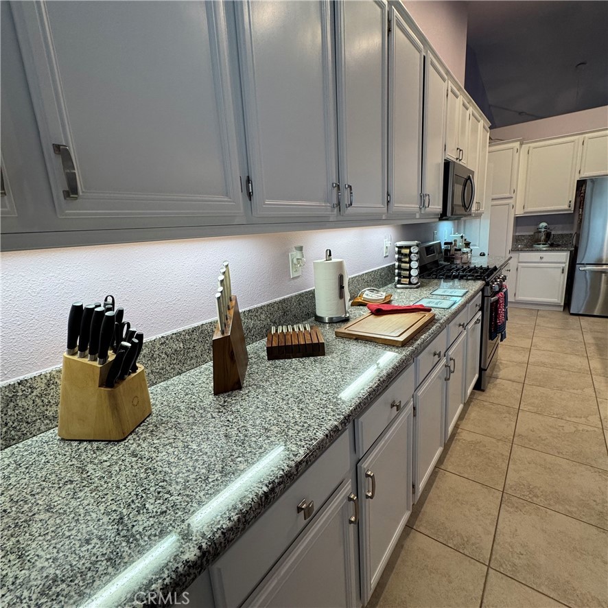 Lancaster, California, 93534, United States, 4 Bedrooms Bedrooms, ,2 BathroomsBathrooms,Residential,For Sale,2007515