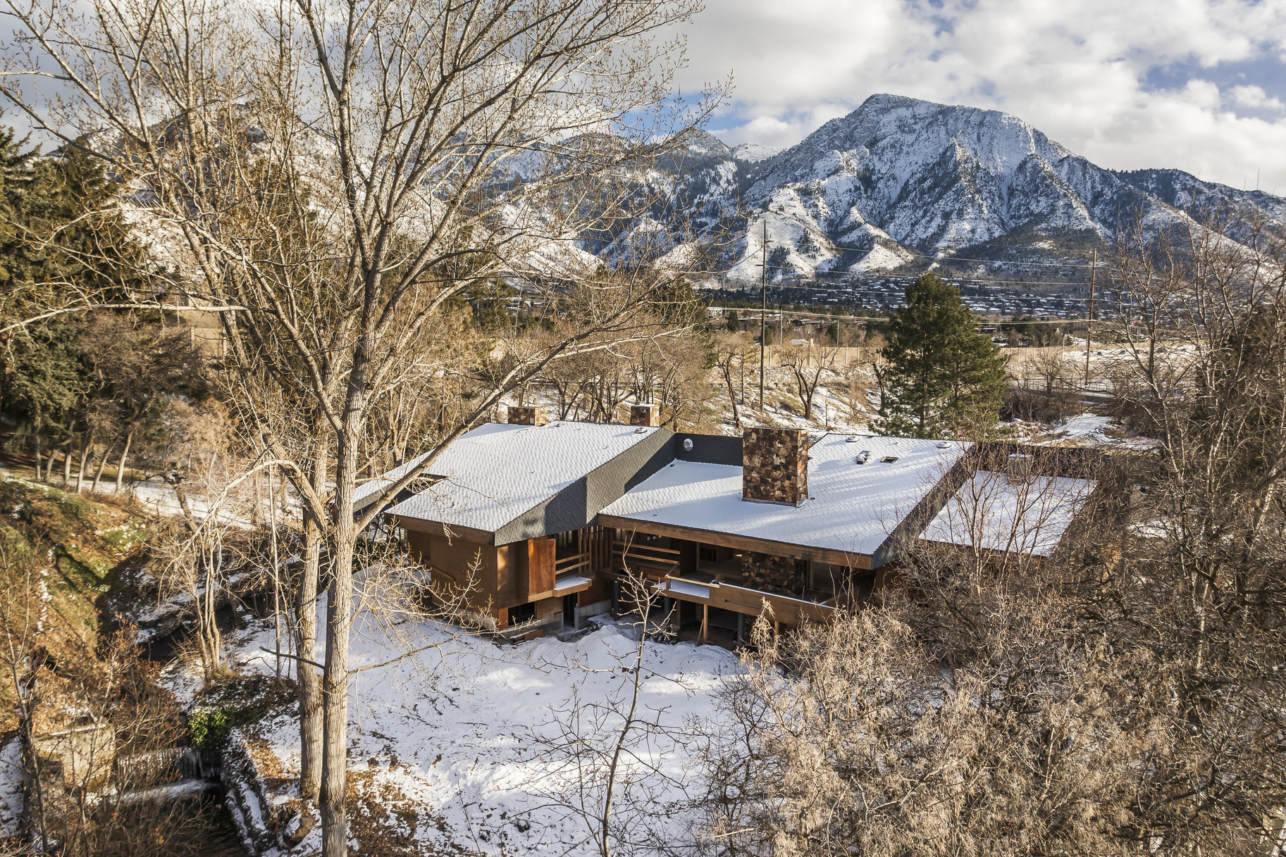 legacy estate on mill creek with dramatic backdrop  of mt. olympus and privacy