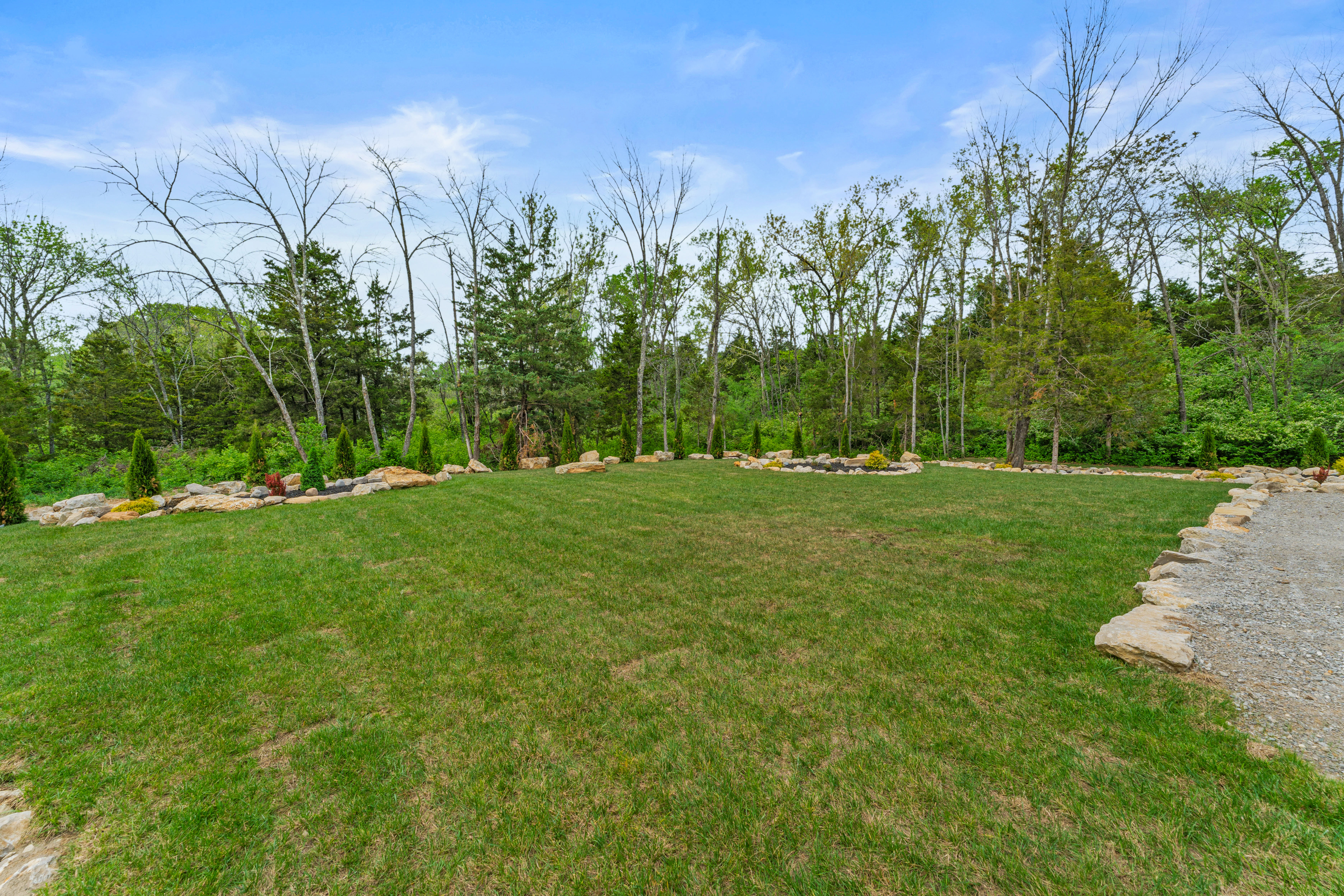  Brand-new Mid-Century Modern Masterpiece Situated on Over 4 Private Acres - 物件實景