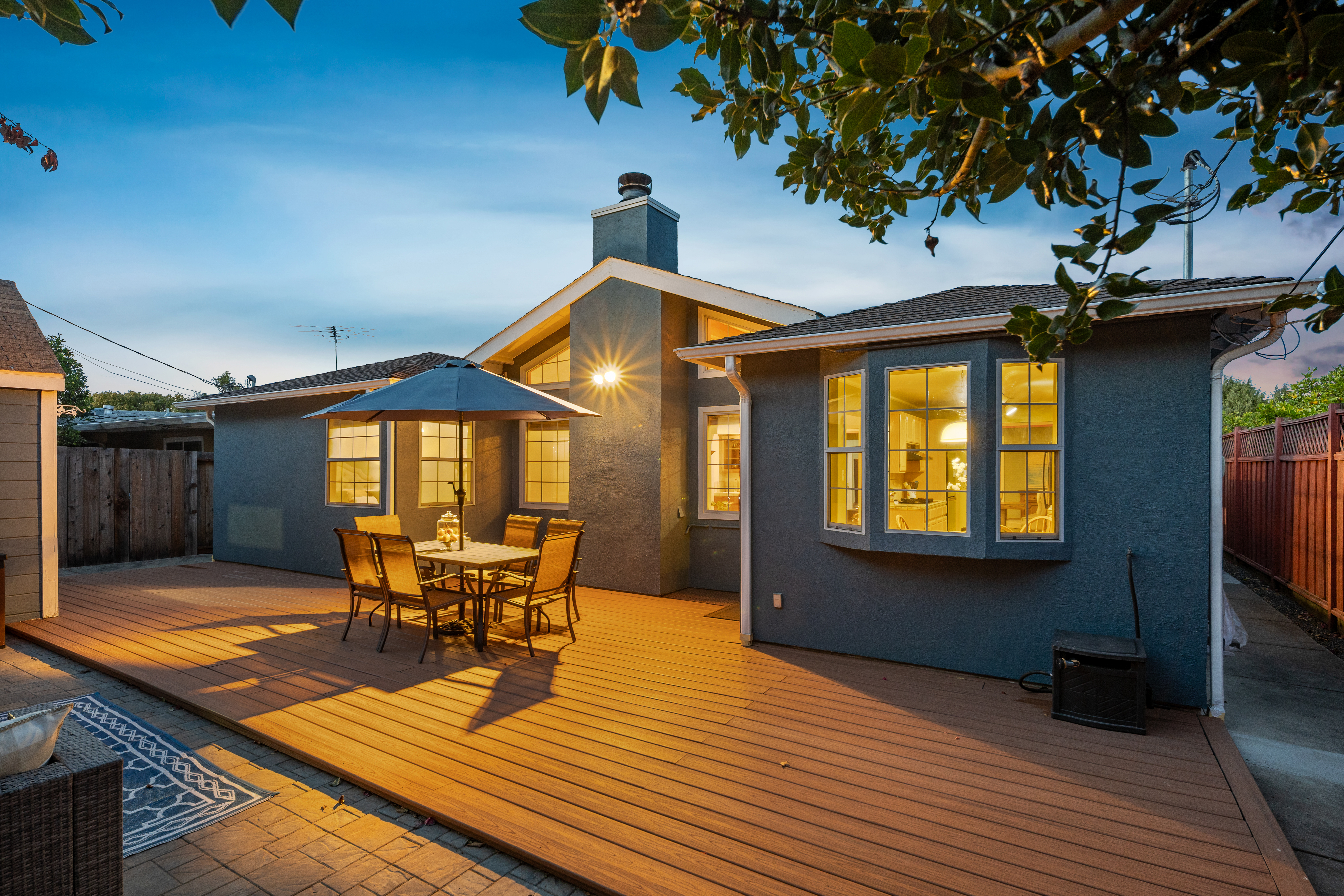  Single-Level Home in Desirable San Mateo Village - 物件實景
