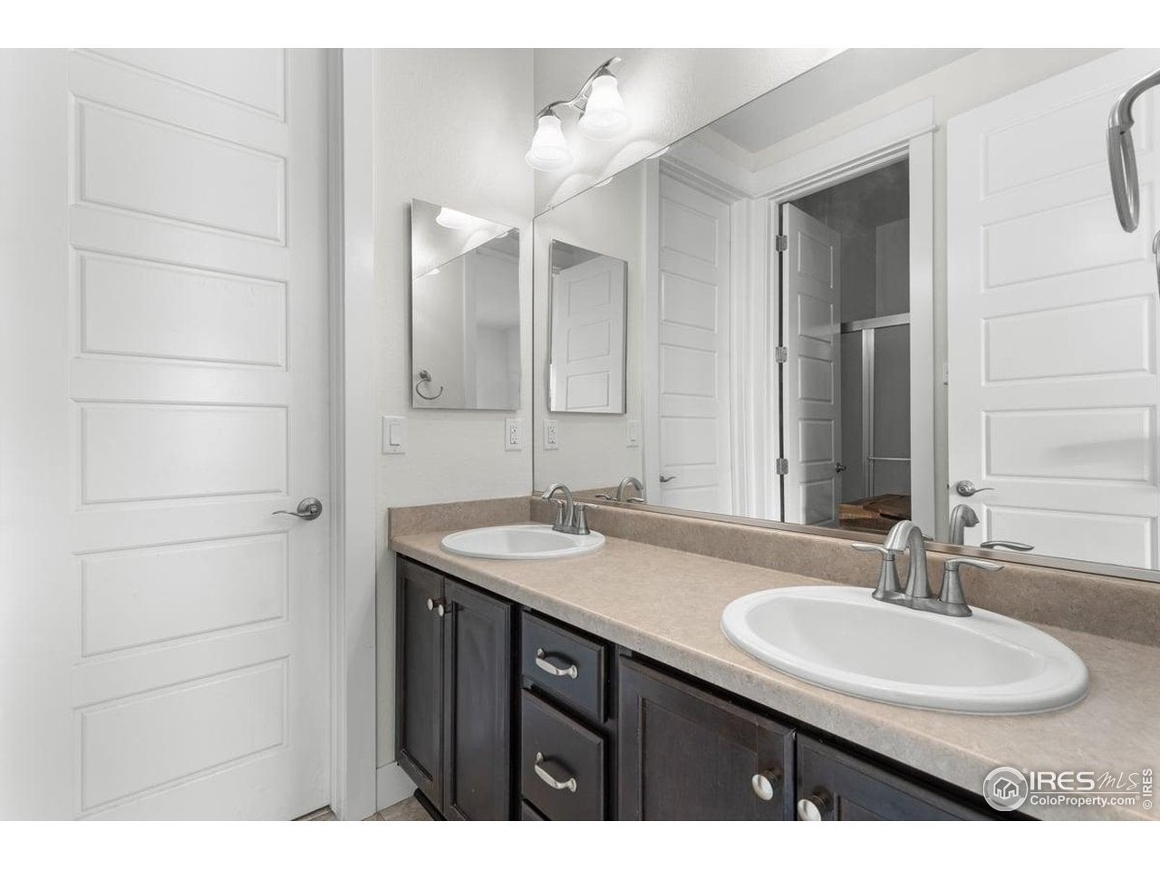 Windsor, Colorado, 80550, United States, 6 Bedrooms Bedrooms, ,4 BathroomsBathrooms,Residential,For Sale,1996243