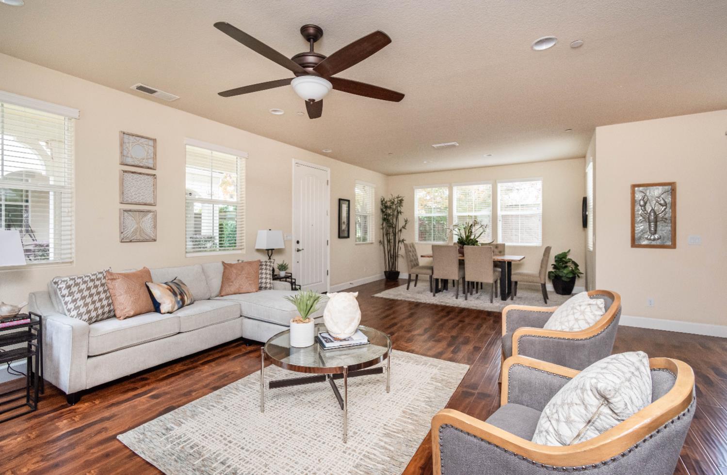 Folsom, California, 95630, United States, 4 Bedrooms Bedrooms, ,3 BathroomsBathrooms,Residential,For Sale,2000807