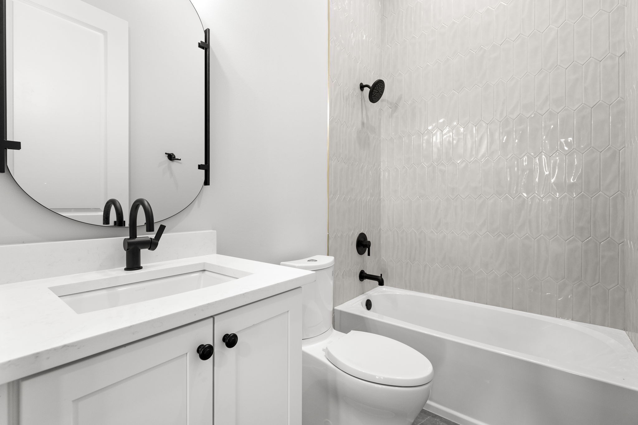 Tampa, Florida, 33609, United States, 3 Bedrooms Bedrooms, ,4 BathroomsBathrooms,Residential,For Sale,1900707