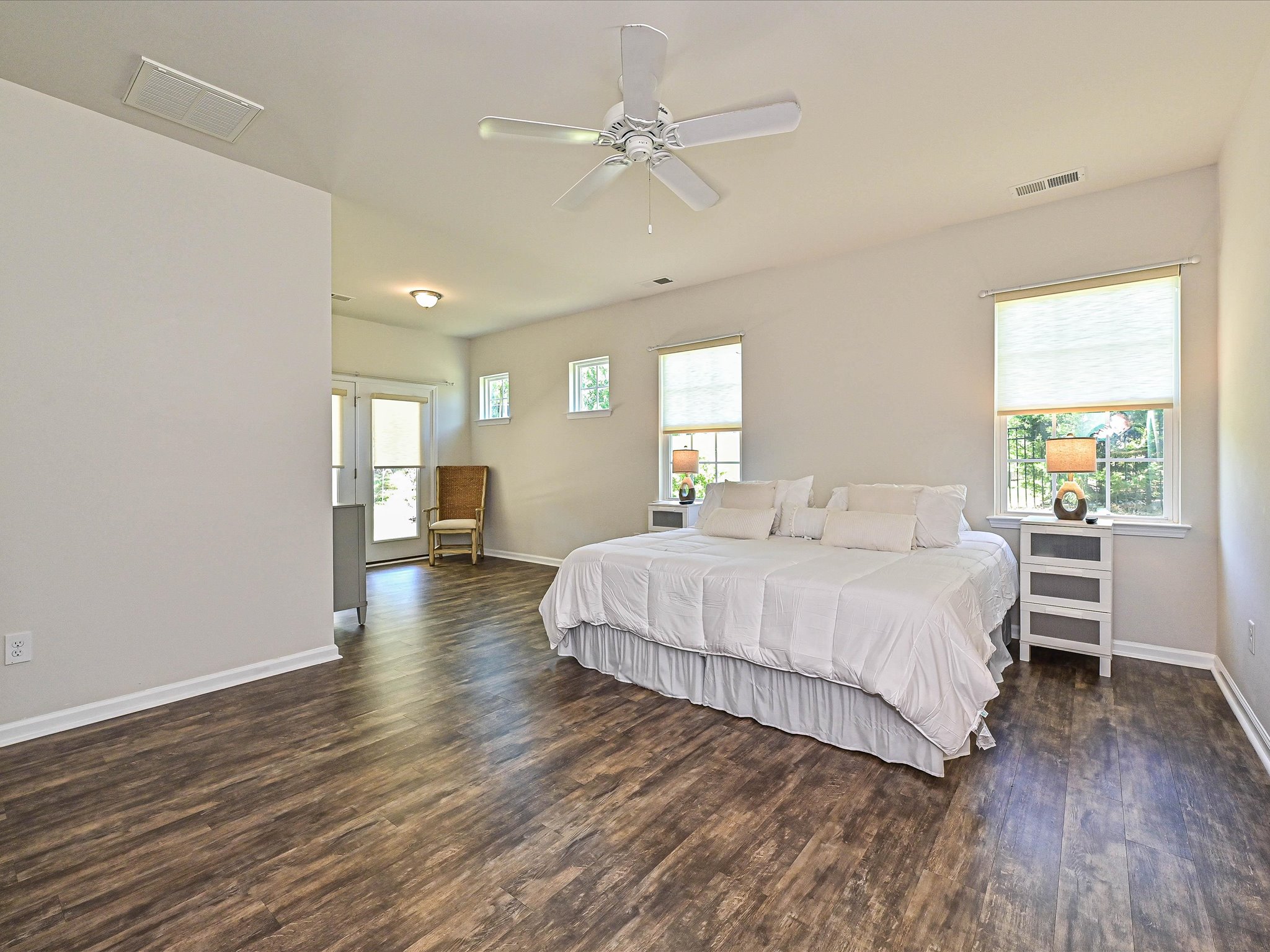Mount Holly, North Carolina, 28120, United States, 4 Bedrooms Bedrooms, ,3 BathroomsBathrooms,Residential,For Sale,2049218