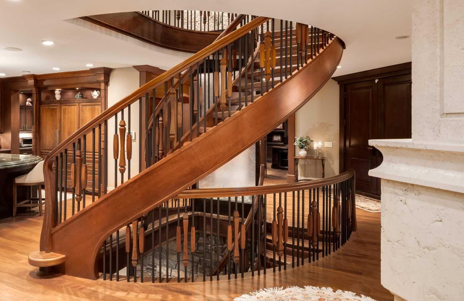 CALGARY, Alberta, T3H 5M3, CA, 5 Bedrooms Bedrooms, ,8 BathroomsBathrooms,Residential,For Sale,1988297