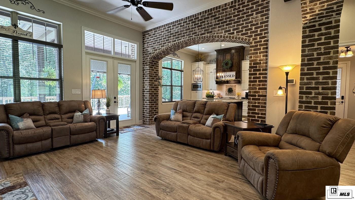 West Monroe, Louisiana, 71292, United States, 3 Bedrooms Bedrooms, ,4 BathroomsBathrooms,Residential,For Sale,1959041