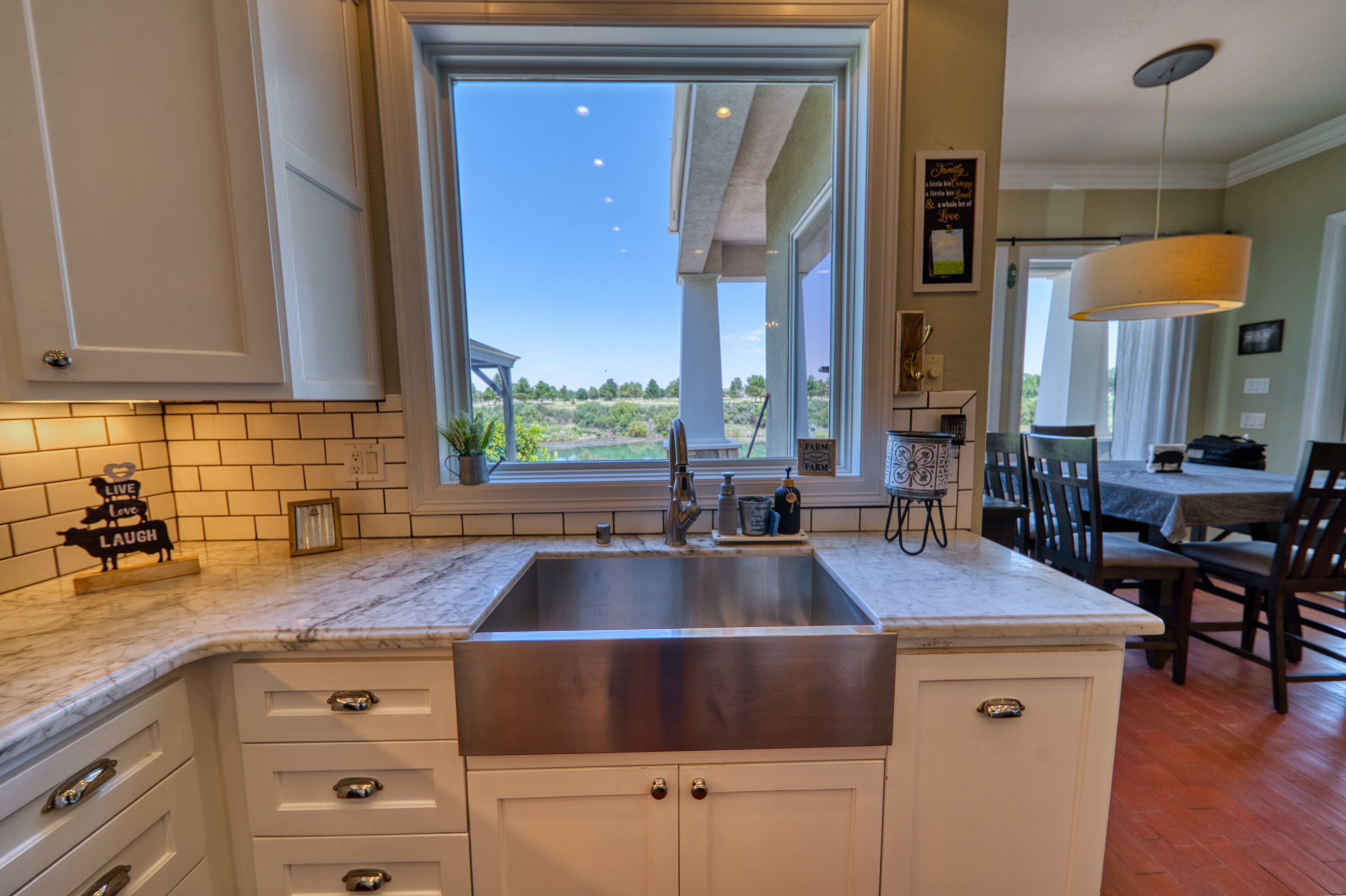 Carlsbad, New Mexico, 88220, United States, 5 Bedrooms Bedrooms, ,4 BathroomsBathrooms,Residential,For Sale,1974334