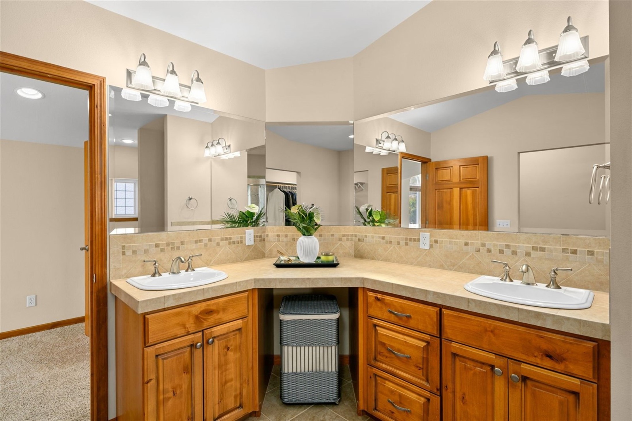 256 Vineyard Dr, Orondo, WA 98843 - 物件實景
