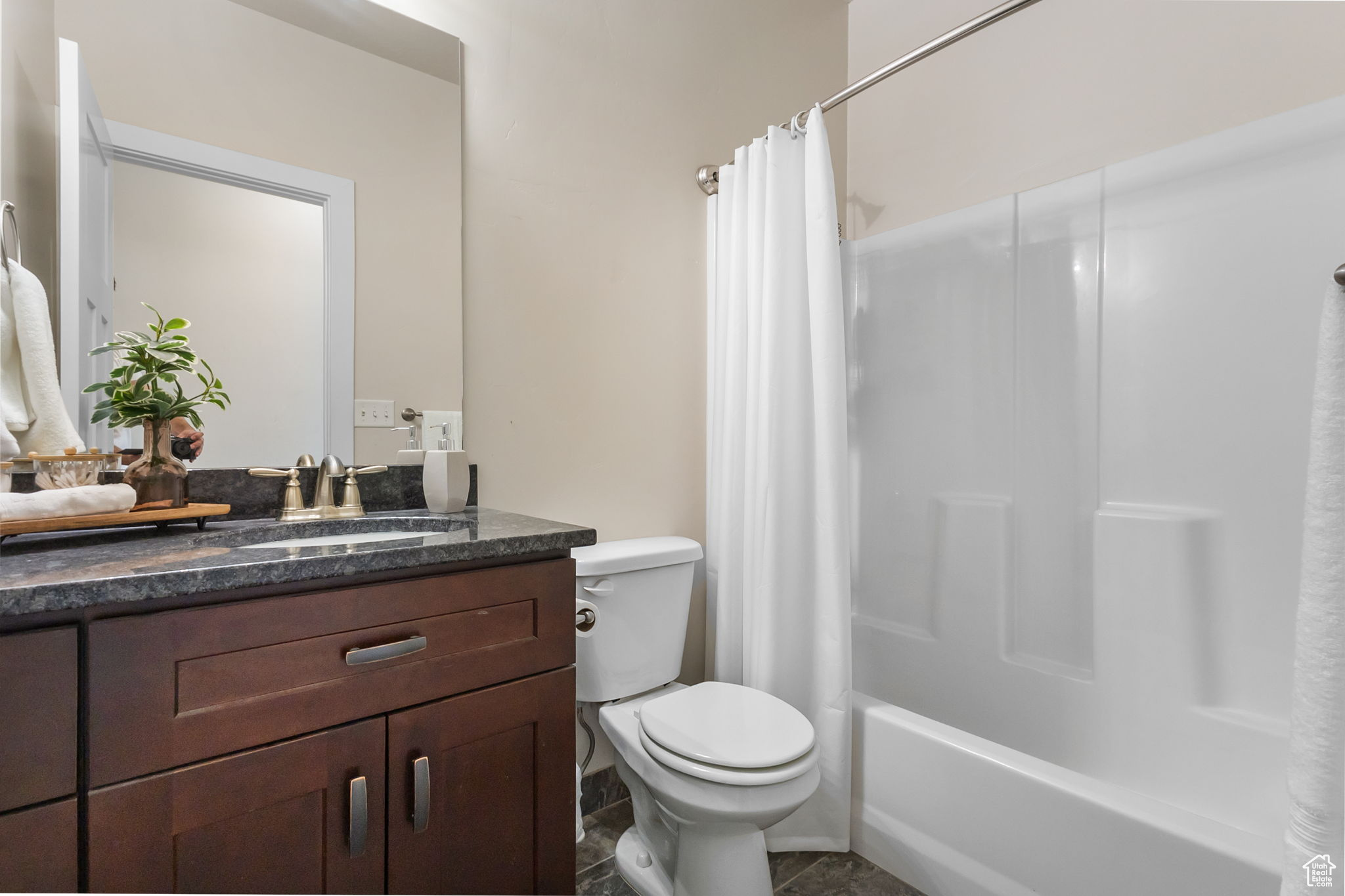 Stockton, Utah, 84071, United States, 3 Bedrooms Bedrooms, ,3 BathroomsBathrooms,Residential,For Sale,1927433
