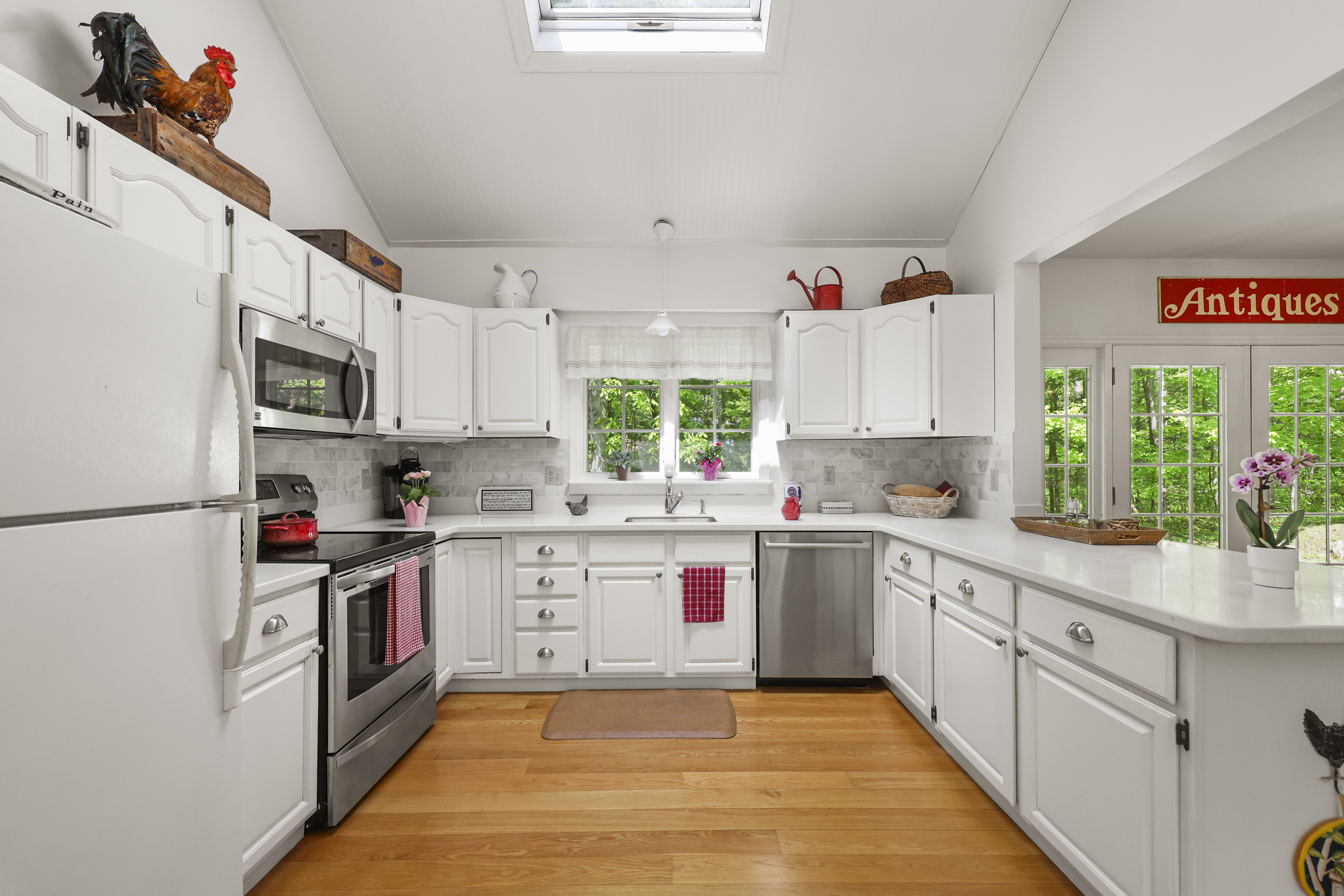  MODERN COMFORT MEETS TIMELESS NEW ENGLAND FARMHOUSE CHARM - 物件實景