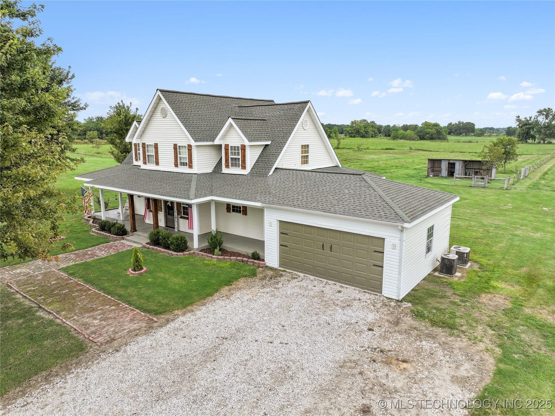 Webbers Falls, Oklahoma, 74470, United States, 3 Bedrooms Bedrooms, ,2 BathroomsBathrooms,Residential,For Sale,1943174