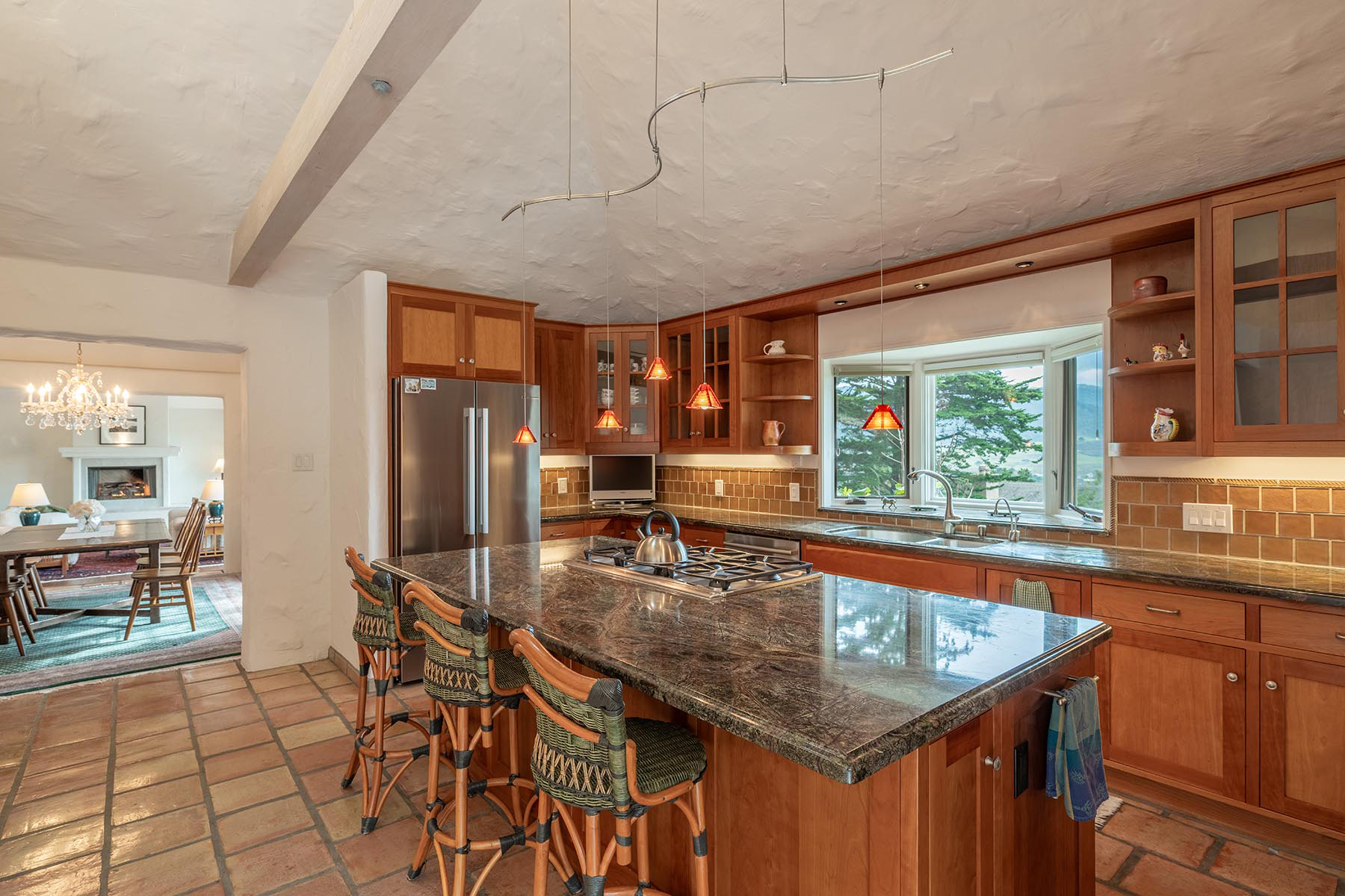  25987 Rio Vista Drive, Carmel - 物件實景
