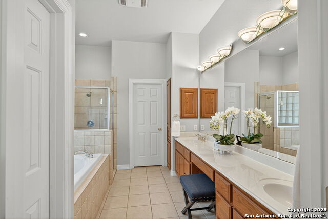 Boerne, Texas, 78015, United States, 4 Bedrooms Bedrooms, ,4 BathroomsBathrooms,Residential,For Sale,1939899
