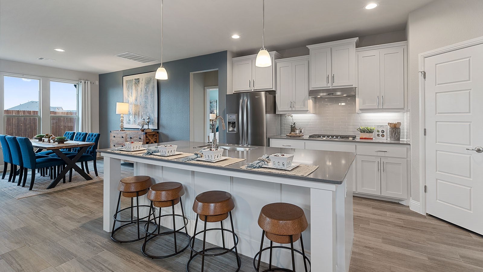 Grand Prairie, Texas, 76065, United States, 5 Bedrooms Bedrooms, ,4 BathroomsBathrooms,Residential,For Sale,2014206