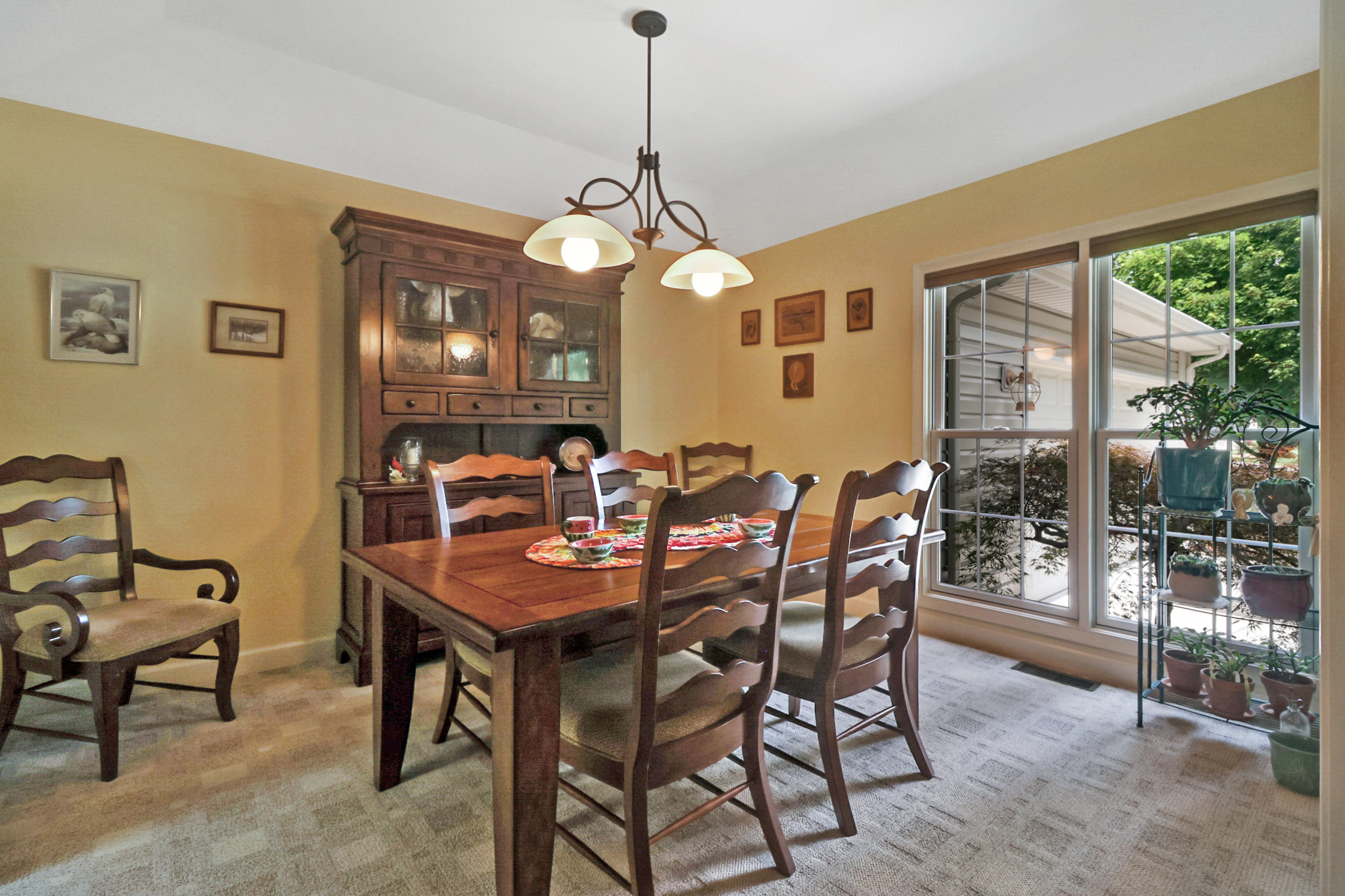 Crossville, Tennessee, 38558, United States, 3 Bedrooms Bedrooms, ,2 BathroomsBathrooms,Residential,For Sale,1975656