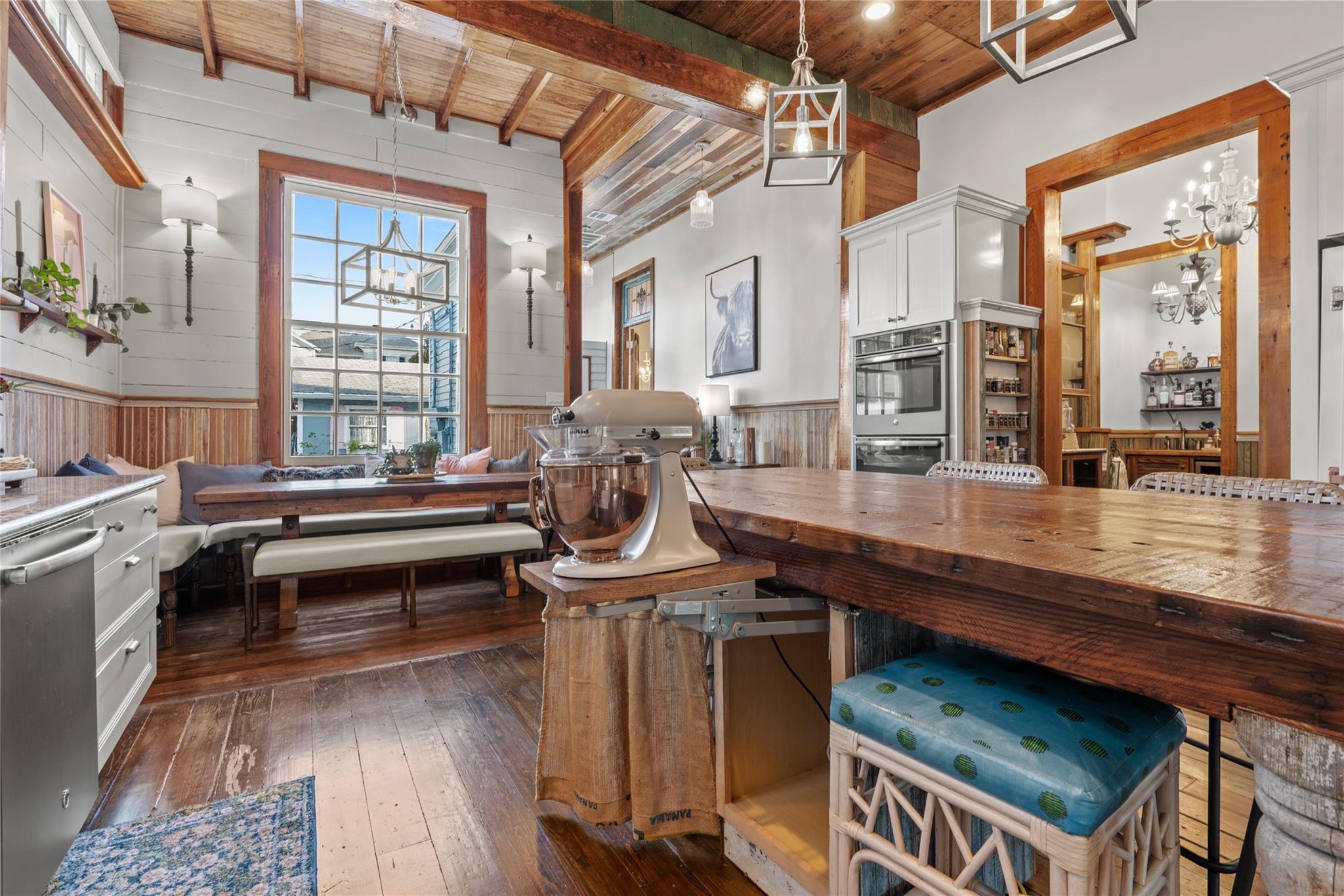 Galveston, Texas, 77550, United States, 4 Bedrooms Bedrooms, ,4 BathroomsBathrooms,Residential,For Sale,1934490