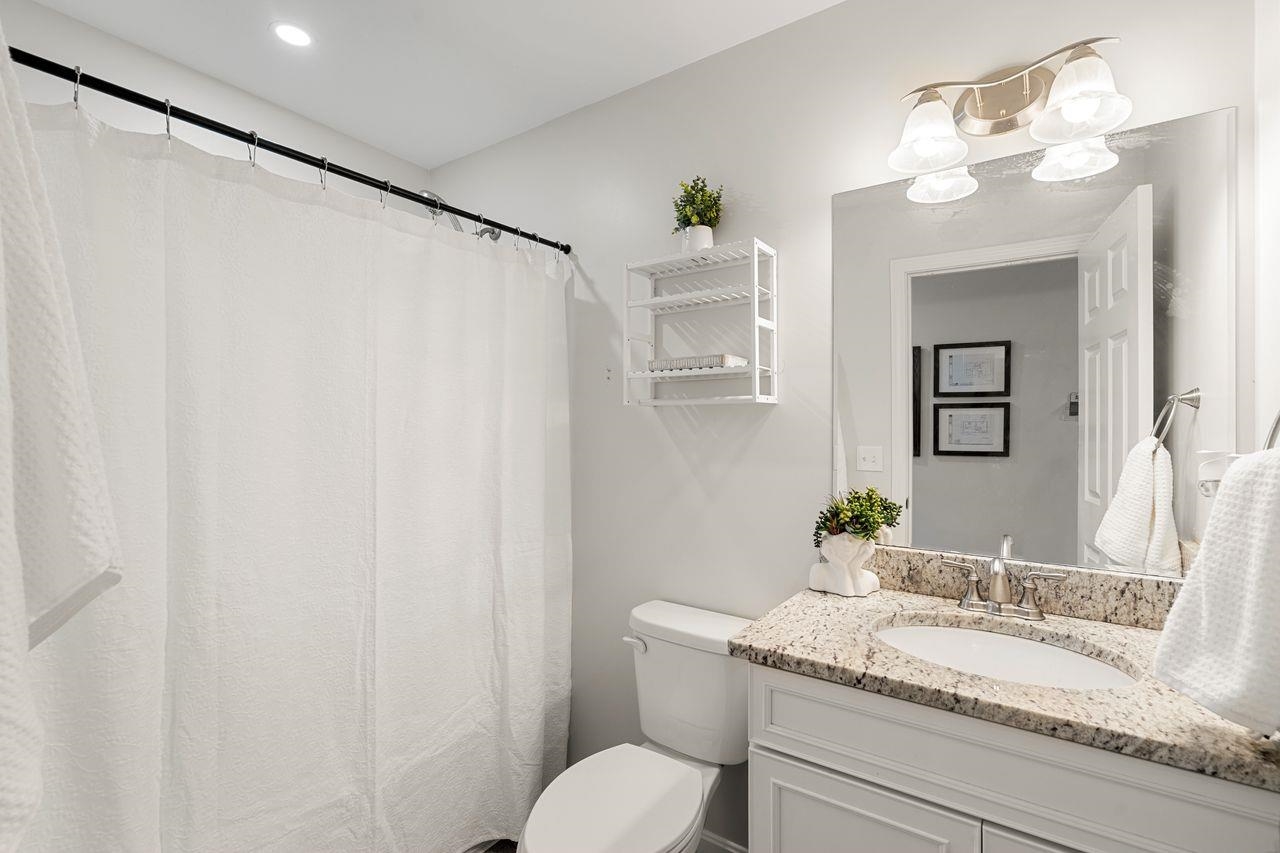 Mont Vernon, New Hampshire, 03057, United States, 3 Bedrooms Bedrooms, ,1 BathroomBathrooms,Residential,For Sale,1998369