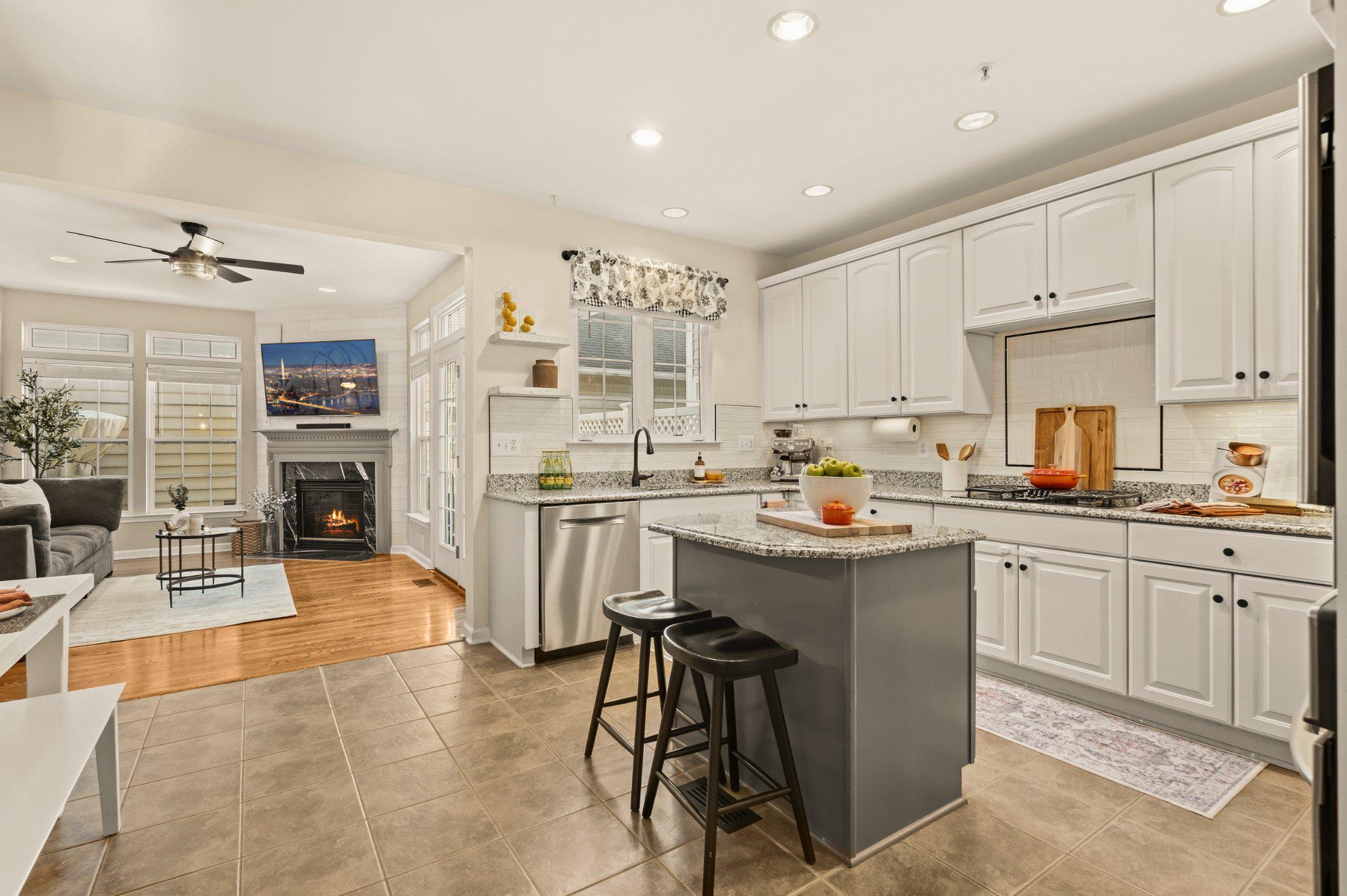  542 Market Street E, Gaithersburg, MD, 20878 - 物件實景