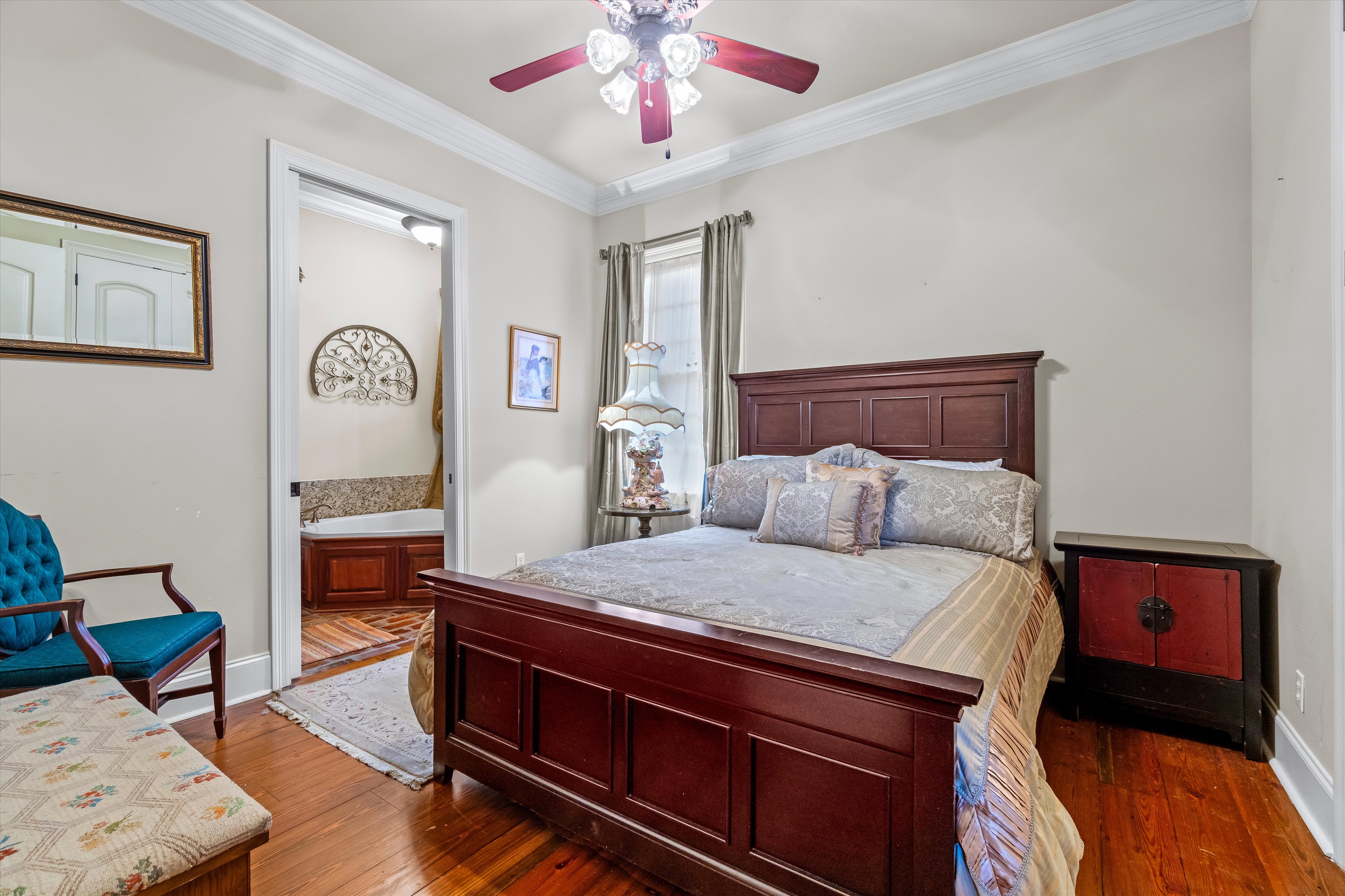 Baton Rouge, Louisiana, 70810, United States, 5 Bedrooms Bedrooms, ,6 BathroomsBathrooms,Residential,For Sale,2002046