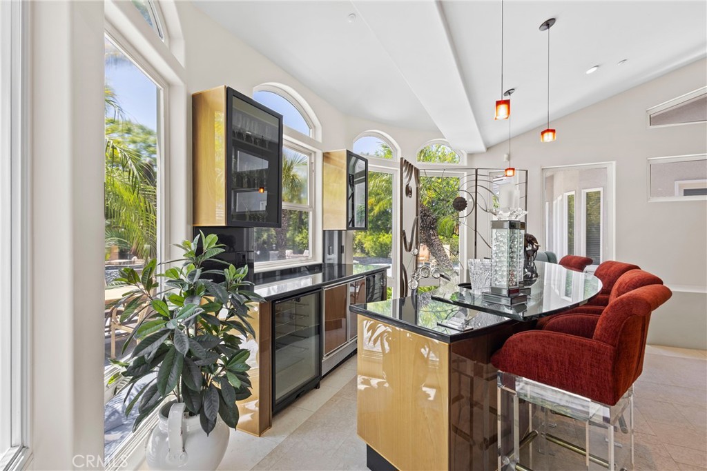Claremont, California, 91711, United States, 4 Bedrooms Bedrooms, ,6 BathroomsBathrooms,Residential,For Sale,1893668