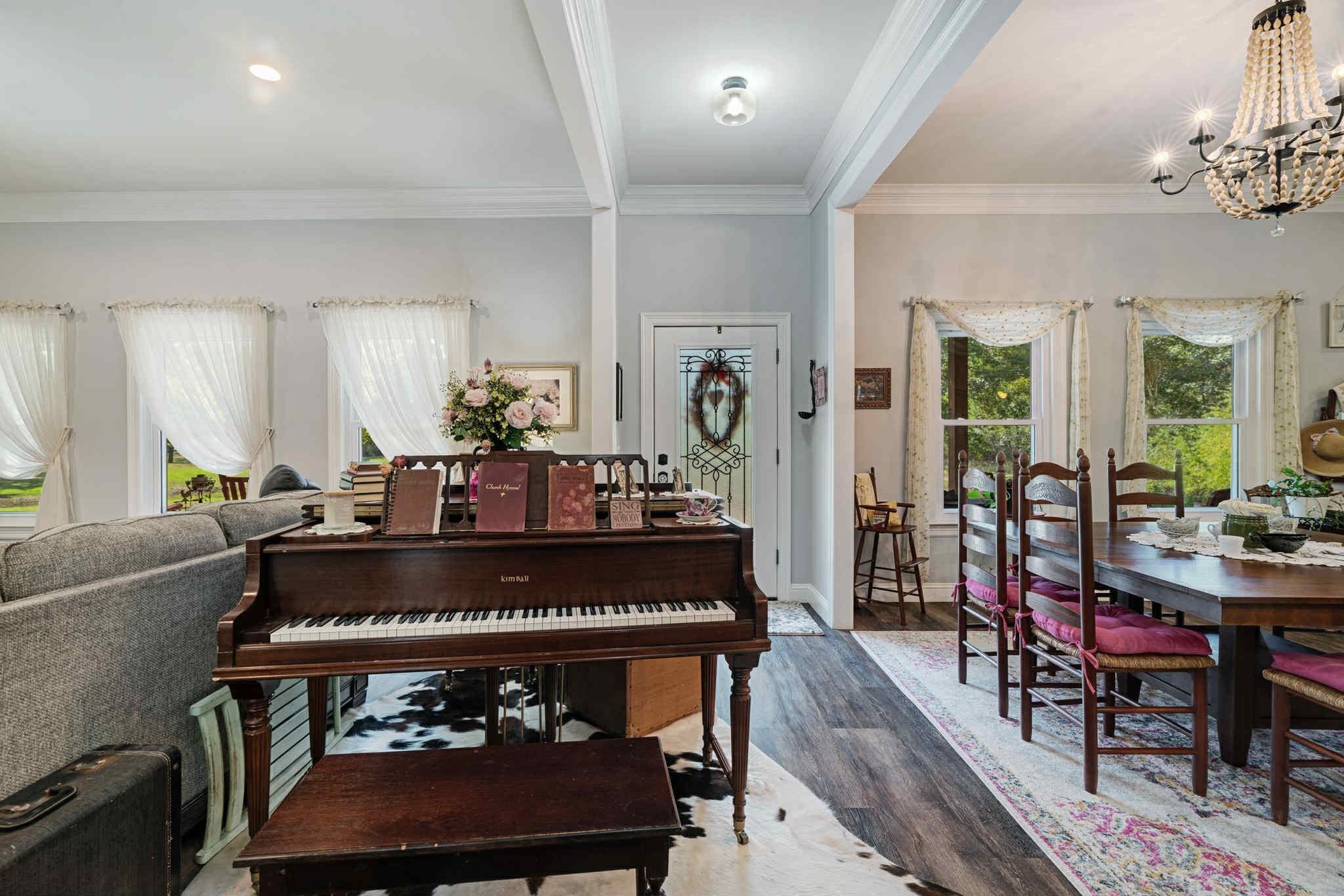 Blossom, Texas, 75416, United States, 4 Bedrooms Bedrooms, ,3 BathroomsBathrooms,Residential,For Sale,1976215