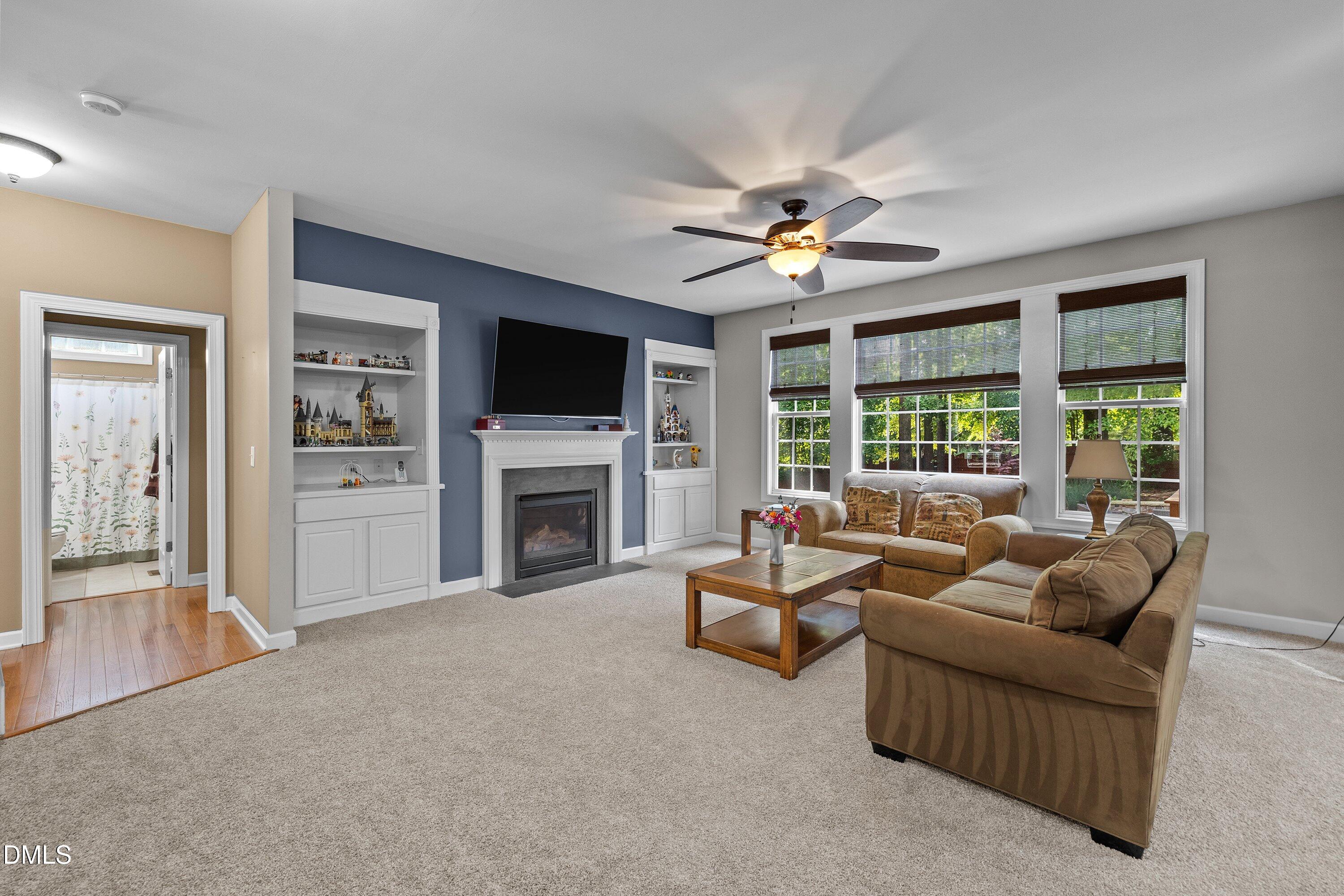 Apex, North Carolina, 27502, United States, 5 Bedrooms Bedrooms, ,4 BathroomsBathrooms,Residential,For Sale,1947083