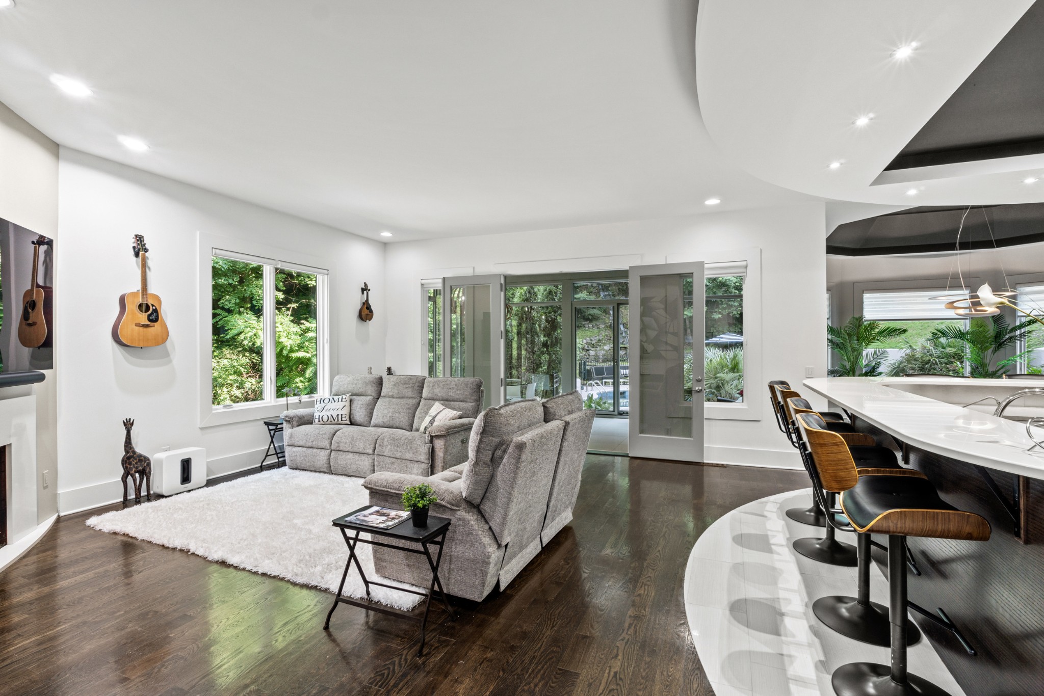 Nashville, Tennessee, 37215, United States, 5 Bedrooms Bedrooms, ,11 BathroomsBathrooms,Residential,For Sale,1997192