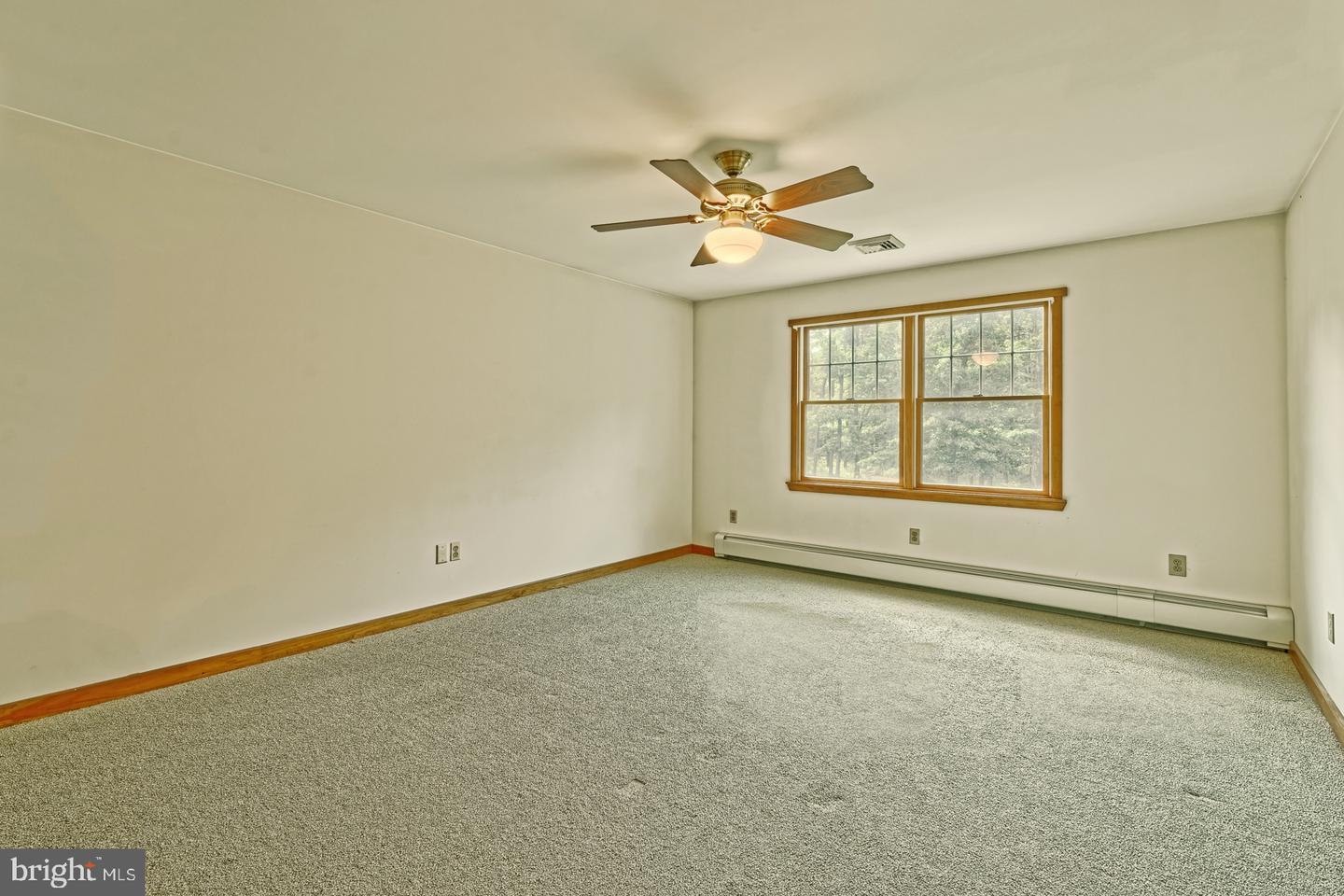 Vineland, New Jersey, 08361, United States, 3 Bedrooms Bedrooms, ,3 BathroomsBathrooms,Residential,For Sale,1827836