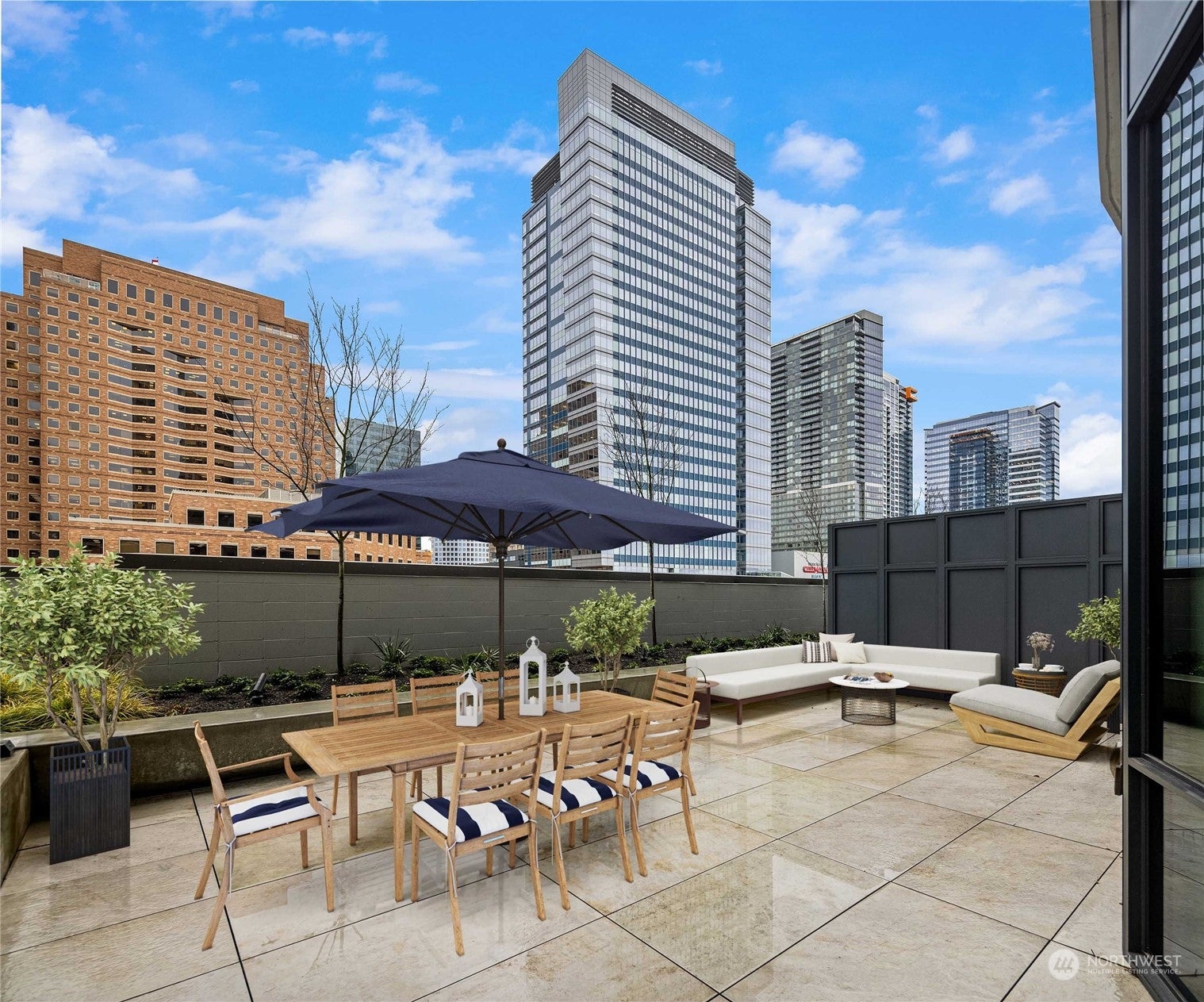 Bellevue, Washington, 98004, United States, 1 Bedroom Bedrooms, ,1 BathroomBathrooms,Residential,For Sale,1694709