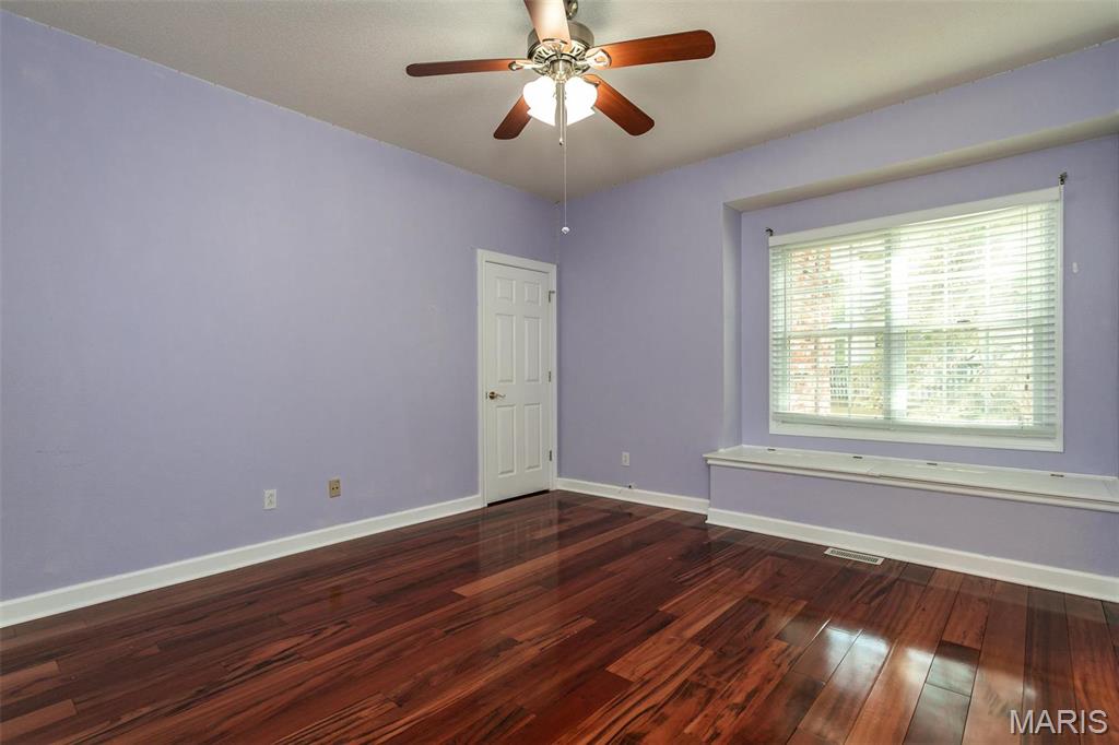 Glen Carbon, Illinois, 62034, United States, 3 Bedrooms Bedrooms, ,4 BathroomsBathrooms,Residential,For Sale,1840876