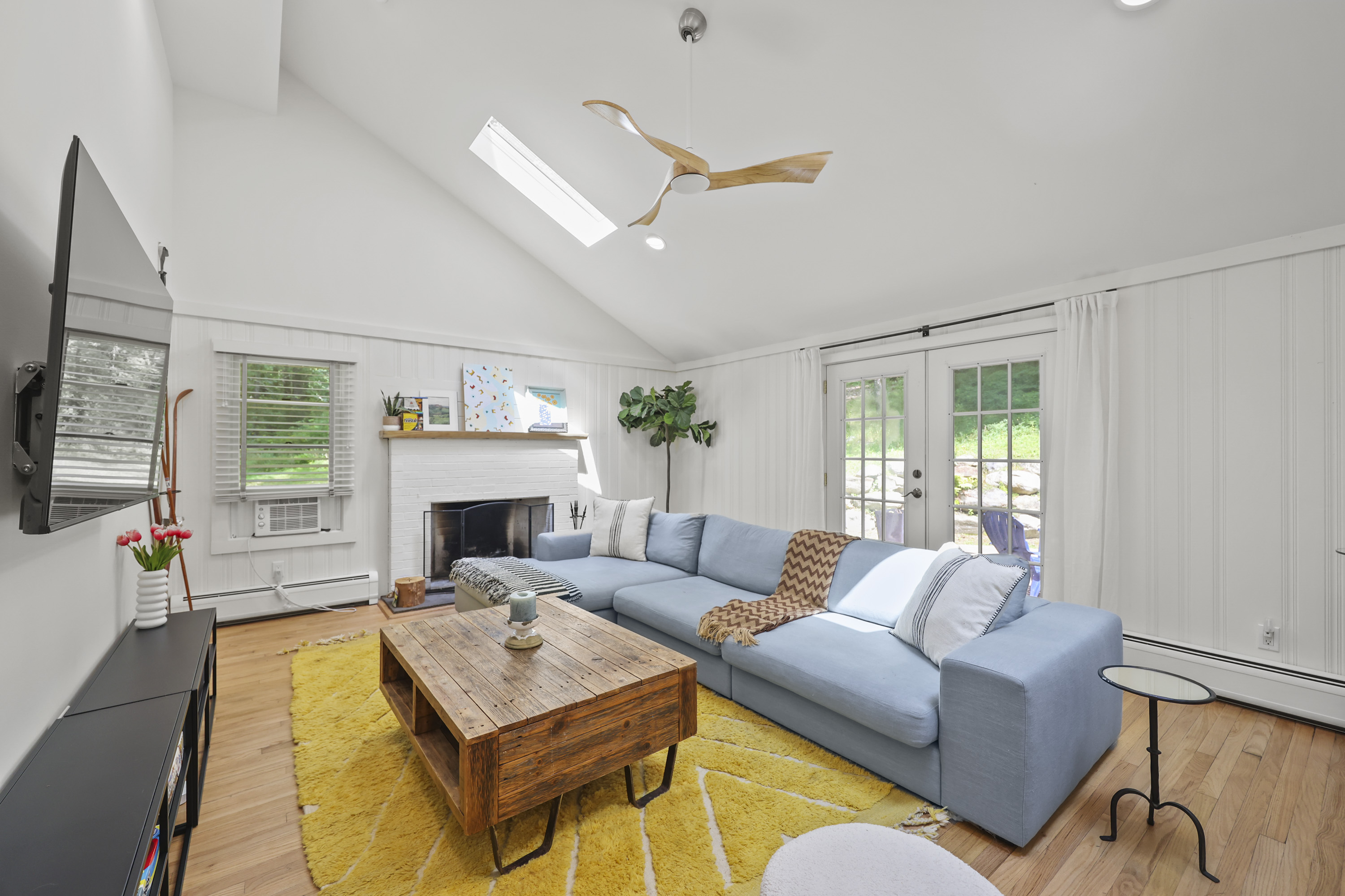  A Turnkey Berkshire Retreat Offering Style, Comfort, and an Exception Location - 物件實景