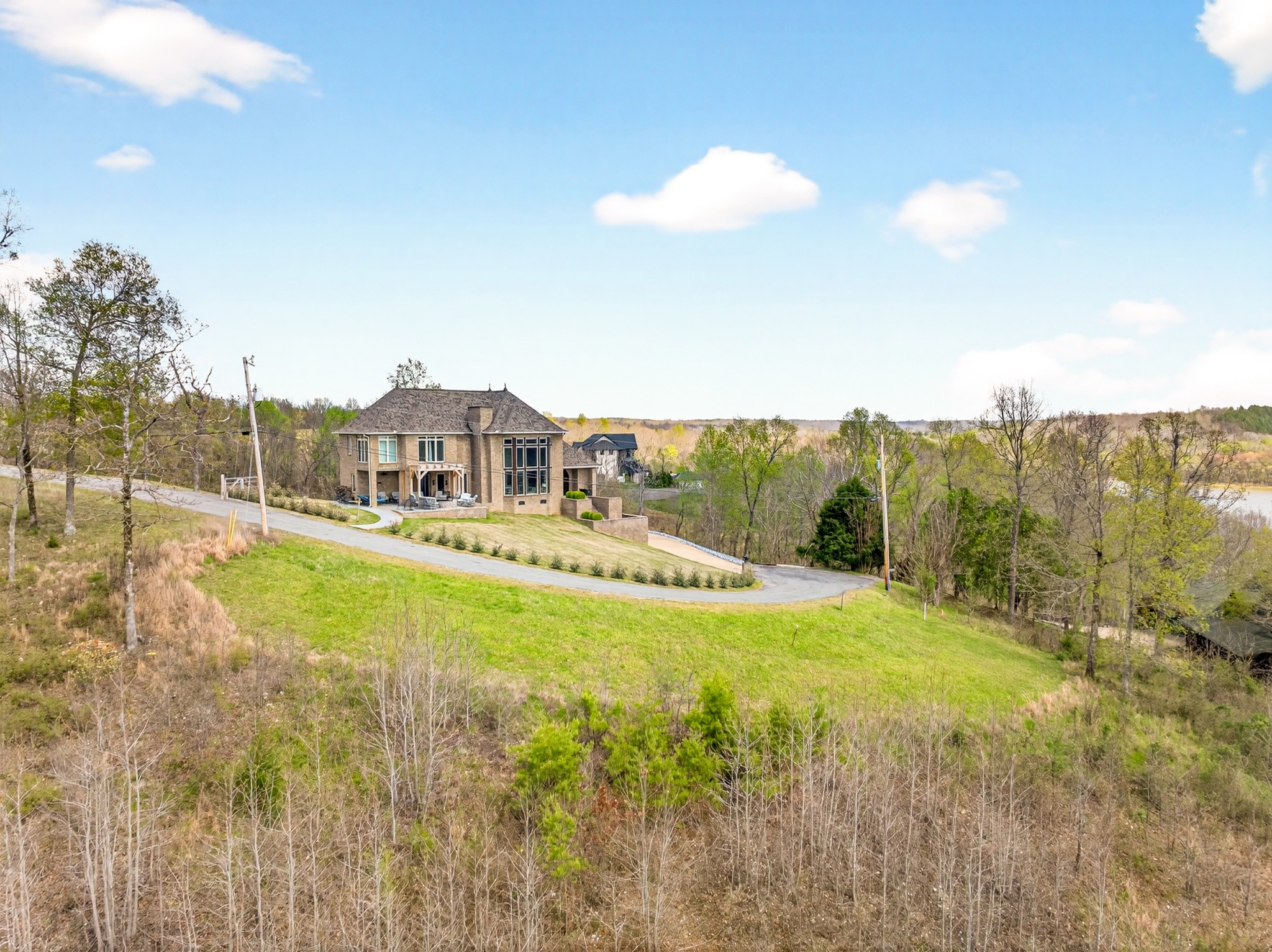 Dover, Tennessee, 37058, United States, 4 Bedrooms Bedrooms, ,3 BathroomsBathrooms,Residential,For Sale,2033493