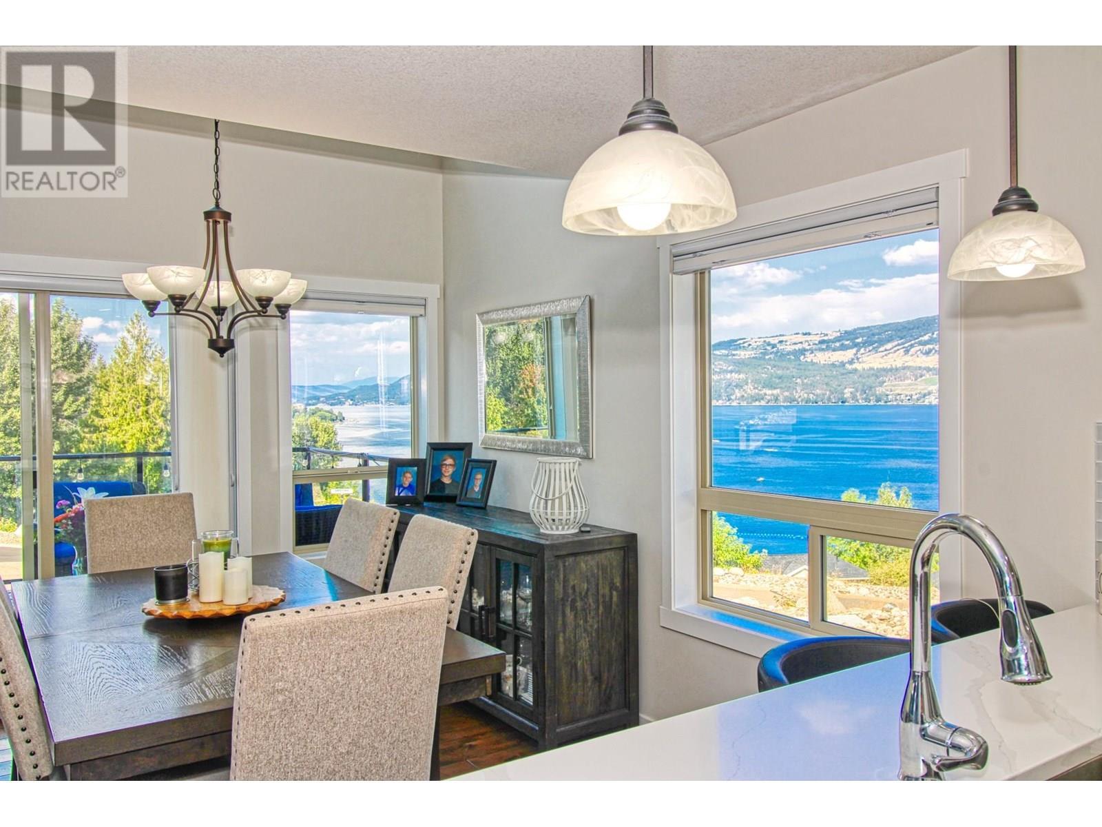 KELOWNA, British Columbia, V1Z 3R8, CA, 3 Bedrooms Bedrooms, ,2 BathroomsBathrooms,Residential,For Sale,1951529