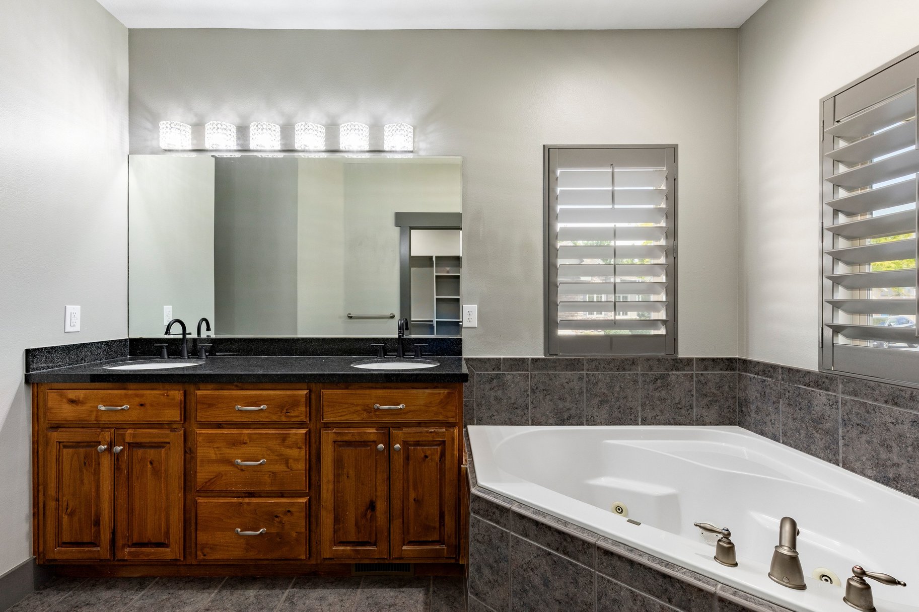  Spanish Fork Living with Built-In Rental Opportunity - 物件實景