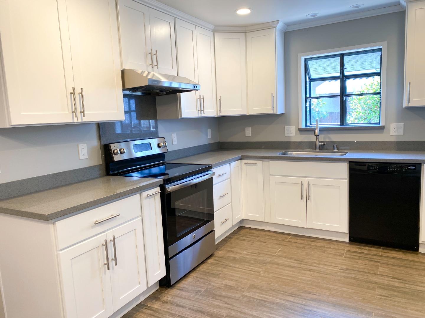 Santa Clara, California, 95051, United States, ,Residential,For Sale,1713379