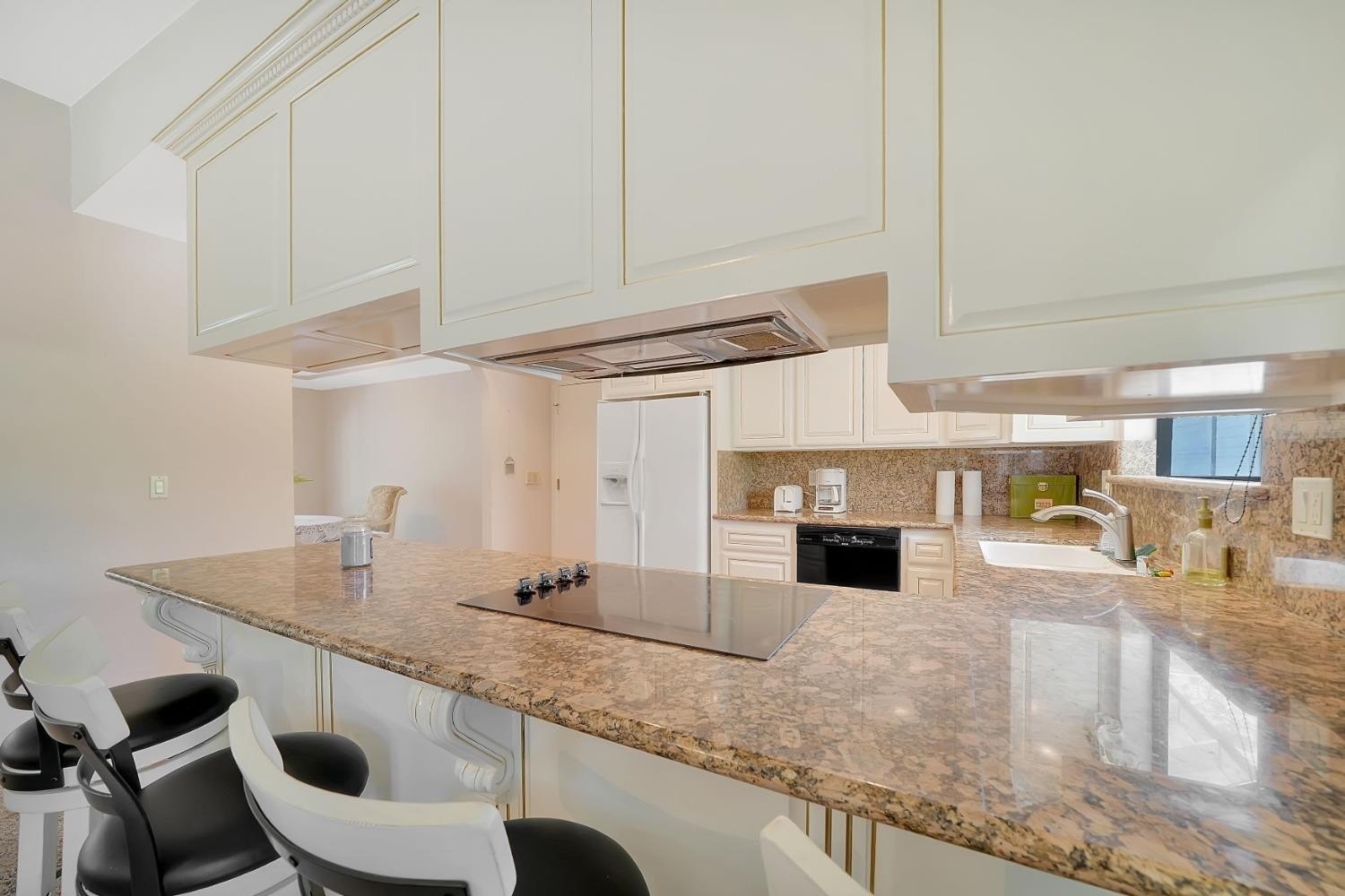 Valley Springs, California, 95252, United States, 3 Bedrooms Bedrooms, ,2 BathroomsBathrooms,Residential,For Sale,1944920