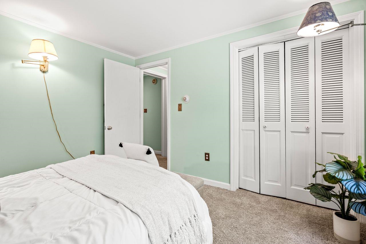 Amherst, New Hampshire, 03031, United States, 2 Bedrooms Bedrooms, ,1 BathroomBathrooms,Residential,For Sale,1996144