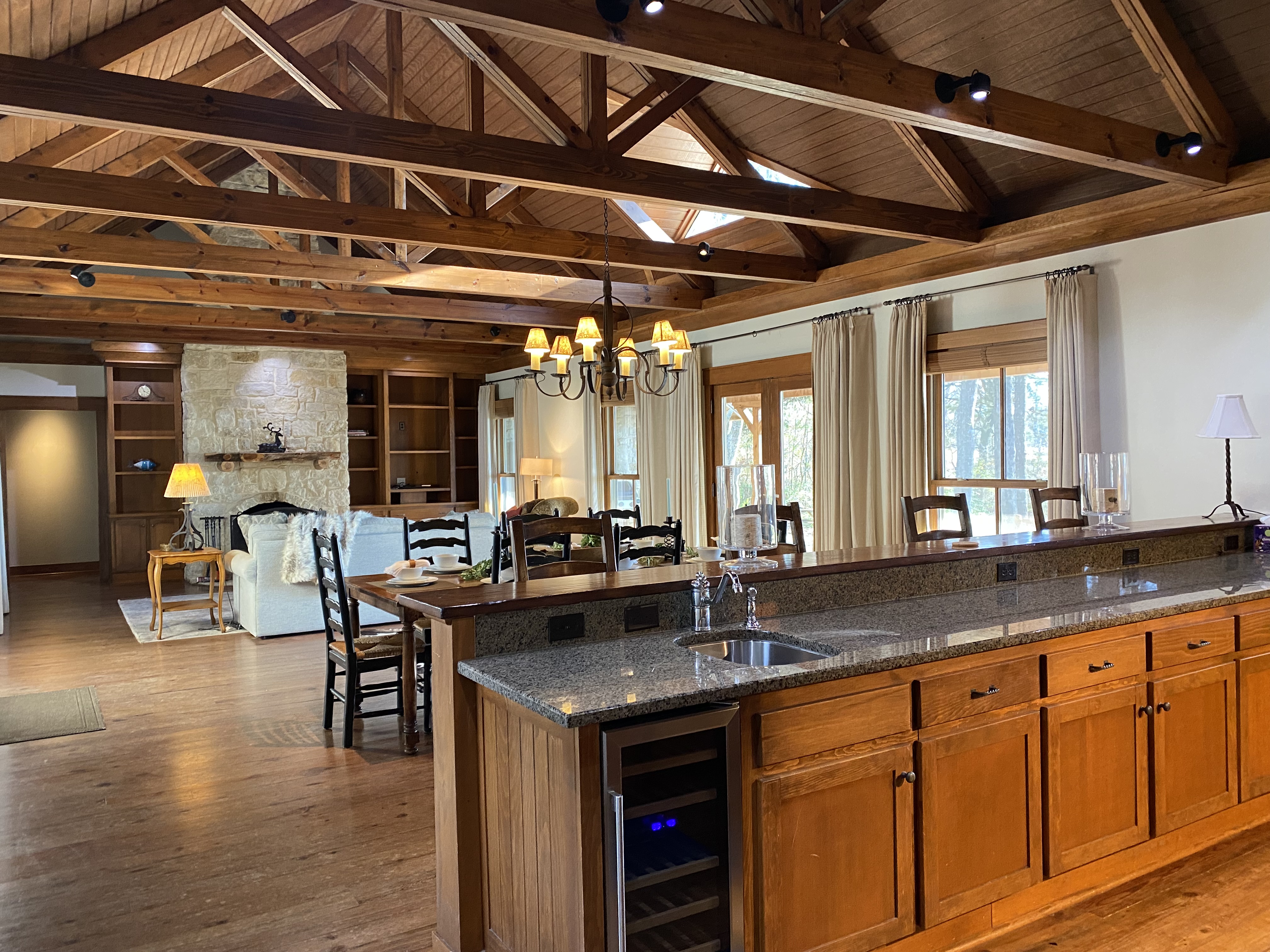 Lone Oak, Texas, 75453, United States, 3 Bedrooms Bedrooms, ,2 BathroomsBathrooms,Residential,For Sale,1880649