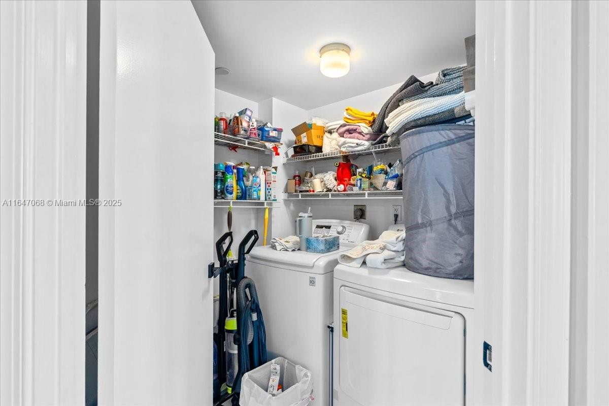 3598 Yacht Club Dr Unit 302, Aventura, Florida, 33180, United States, 3 Bedrooms Bedrooms, ,2 BathroomsBathrooms,Residential,For Sale,3598 Yacht Club Dr Unit 302,1622452