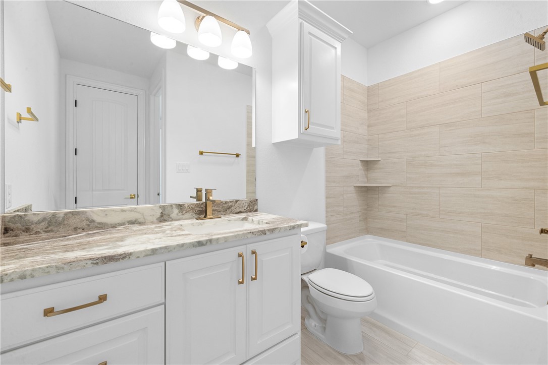 Bryan, Texas, 77808, United States, 3 Bedrooms Bedrooms, ,3 BathroomsBathrooms,Residential,For Sale,1984119