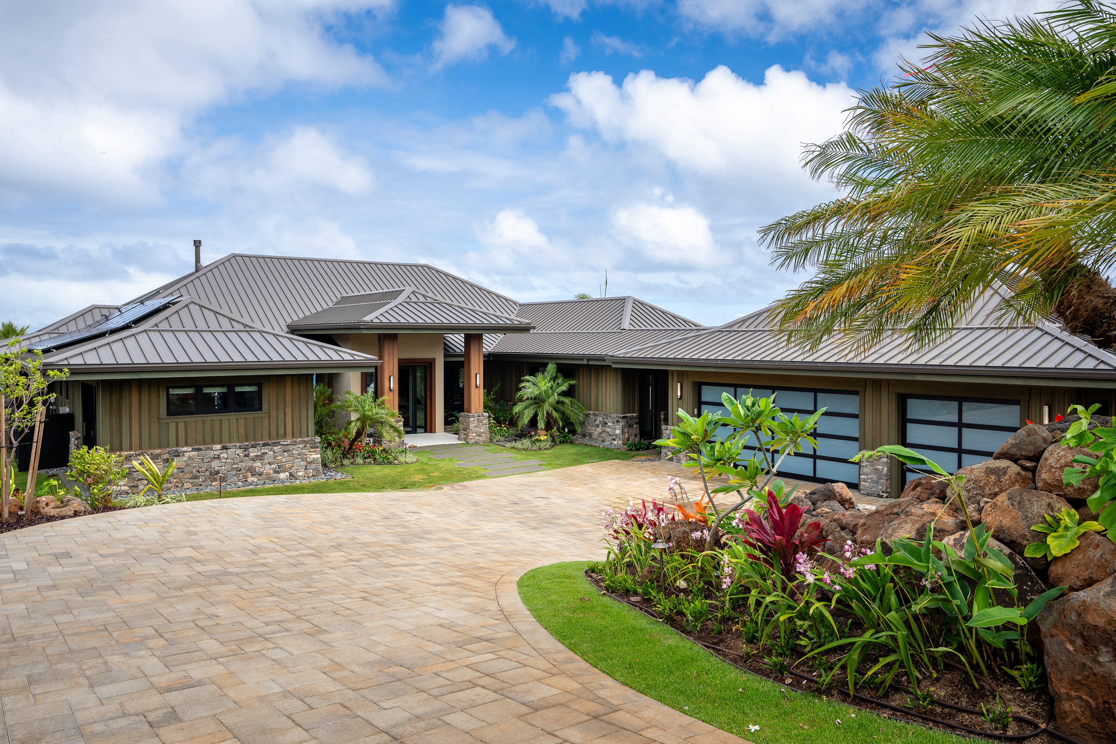  Move-In Ready Luxury: A Masterpiece in Kapalua