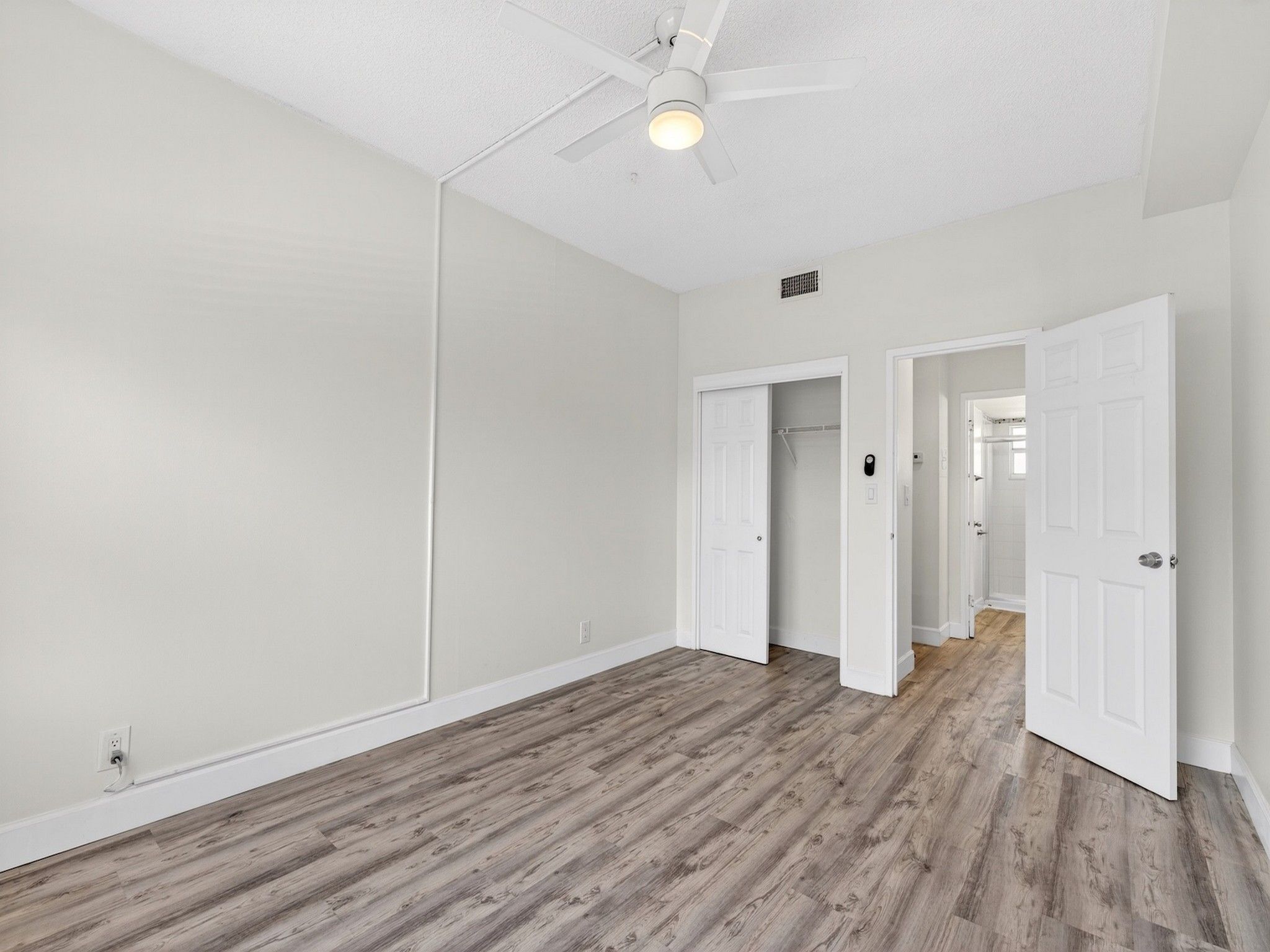  2555 NE 11th Street, Fort Lauderdale, FL, 33304 - 物件實景